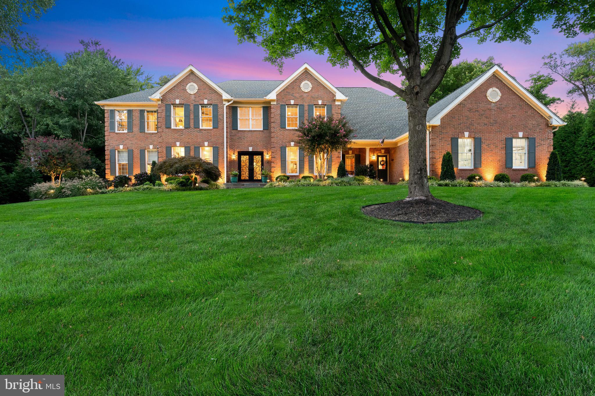 OAKTON CHASE - Residential