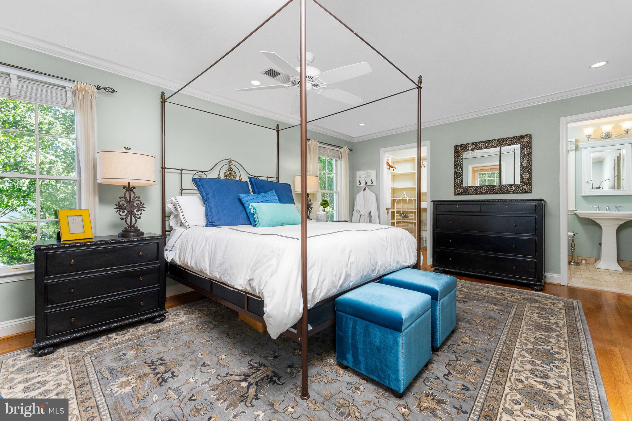 OAKTON CHASE - Residential