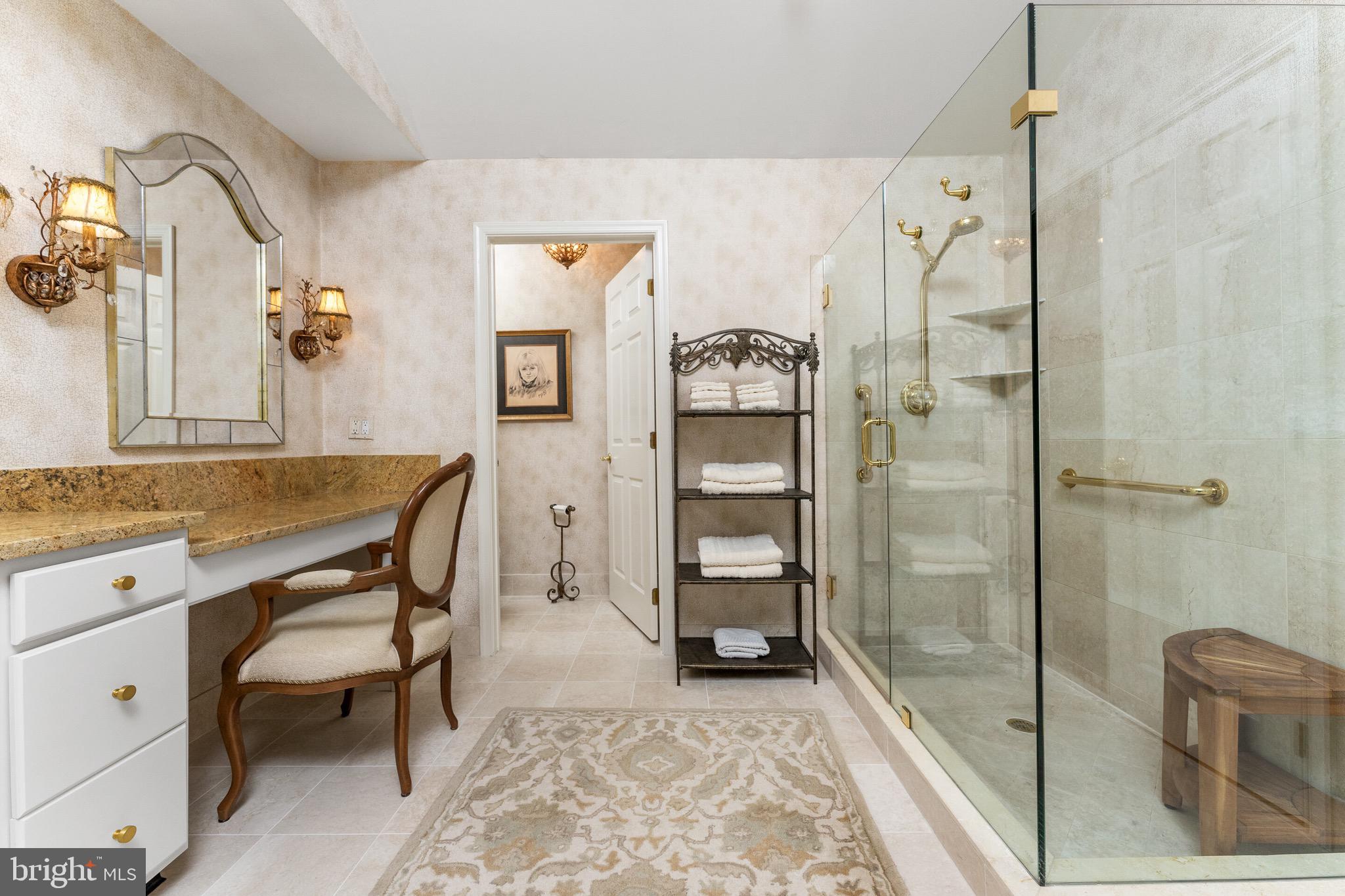 OAKTON CHASE - Residential