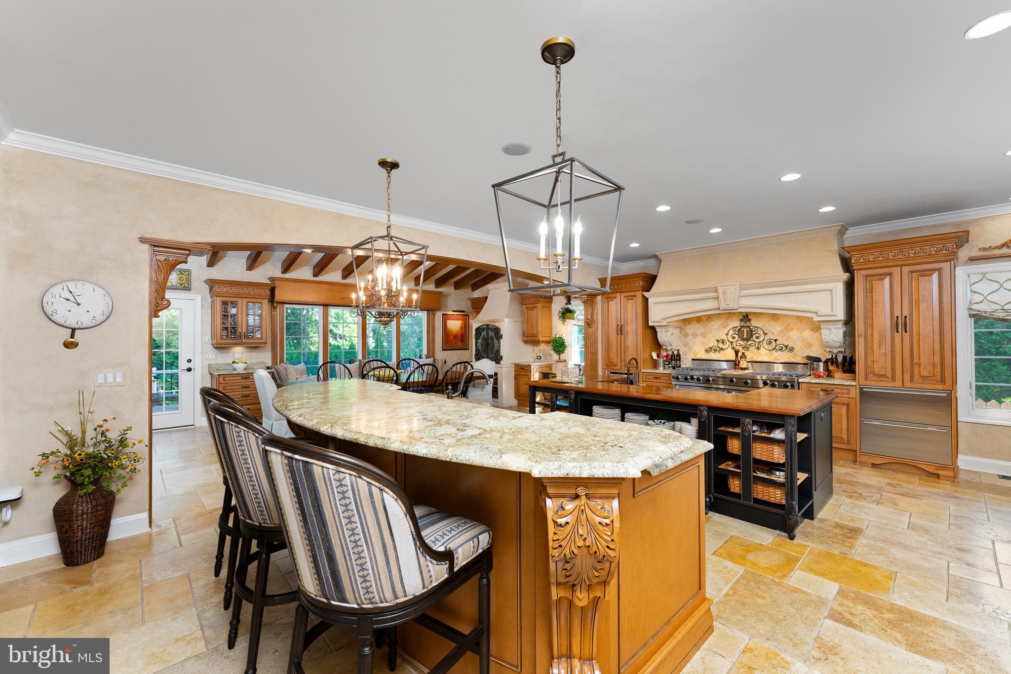 OAKTON CHASE - Residential