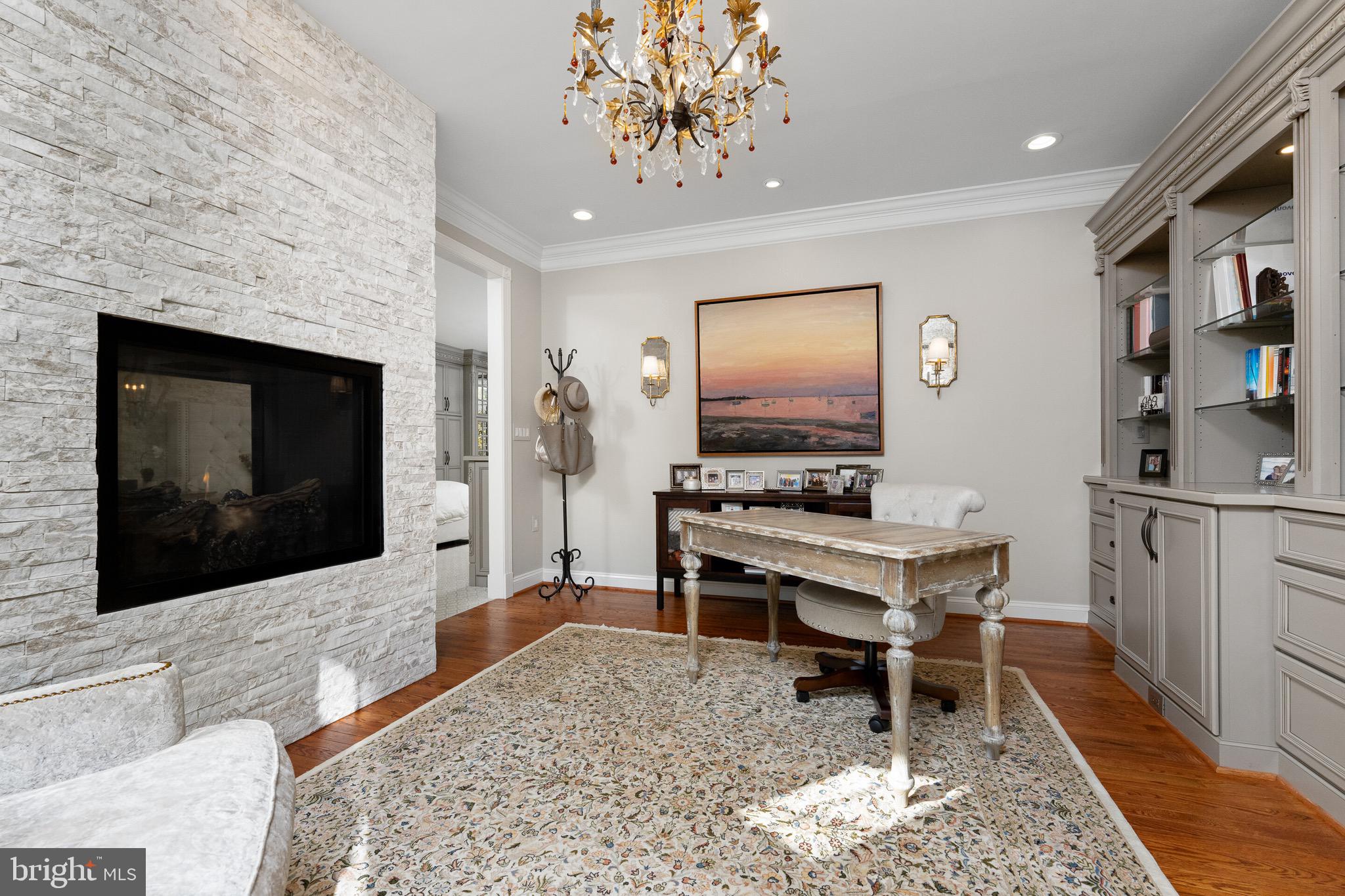 OAKTON CHASE - Residential