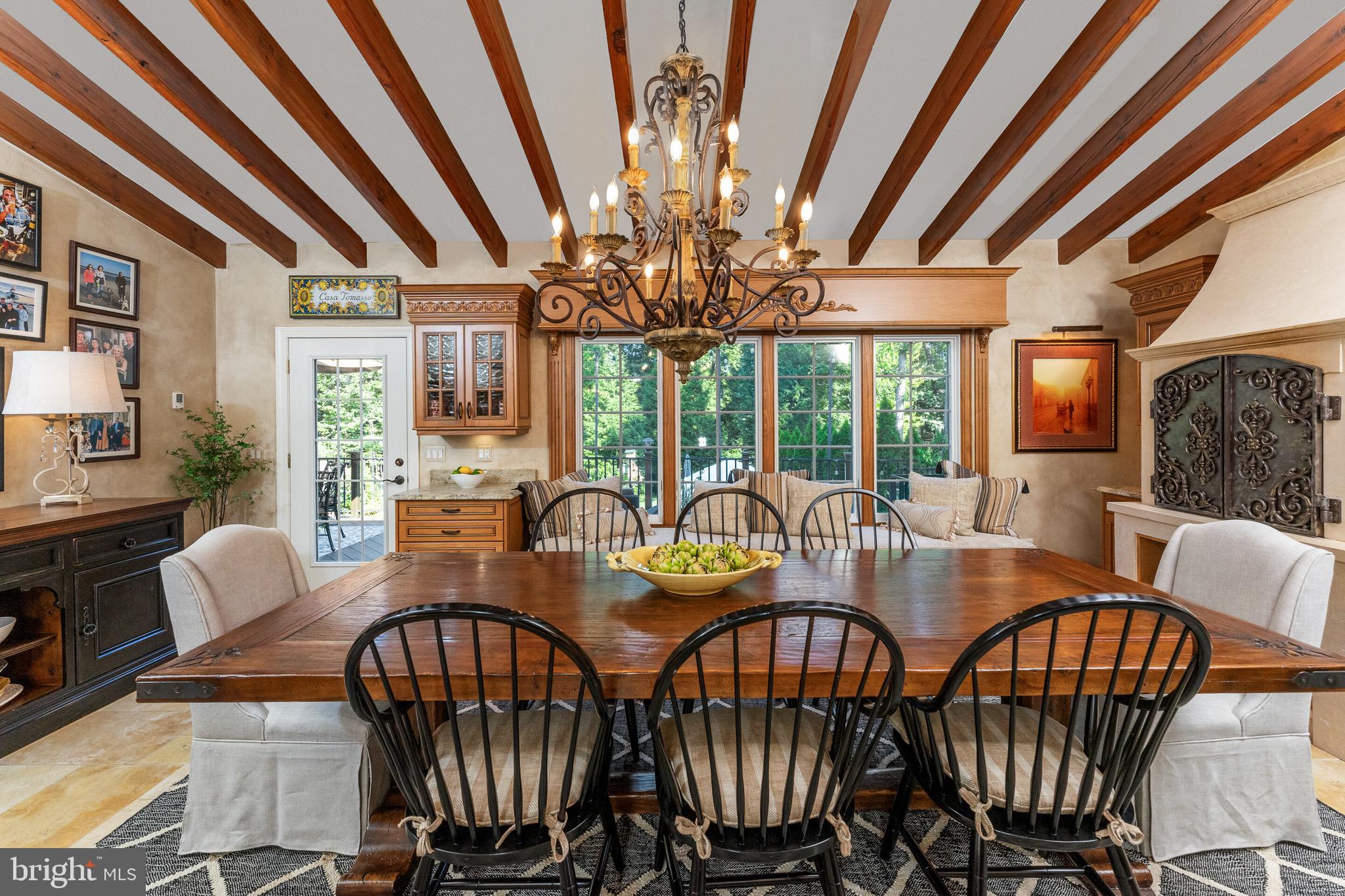 OAKTON CHASE - Residential