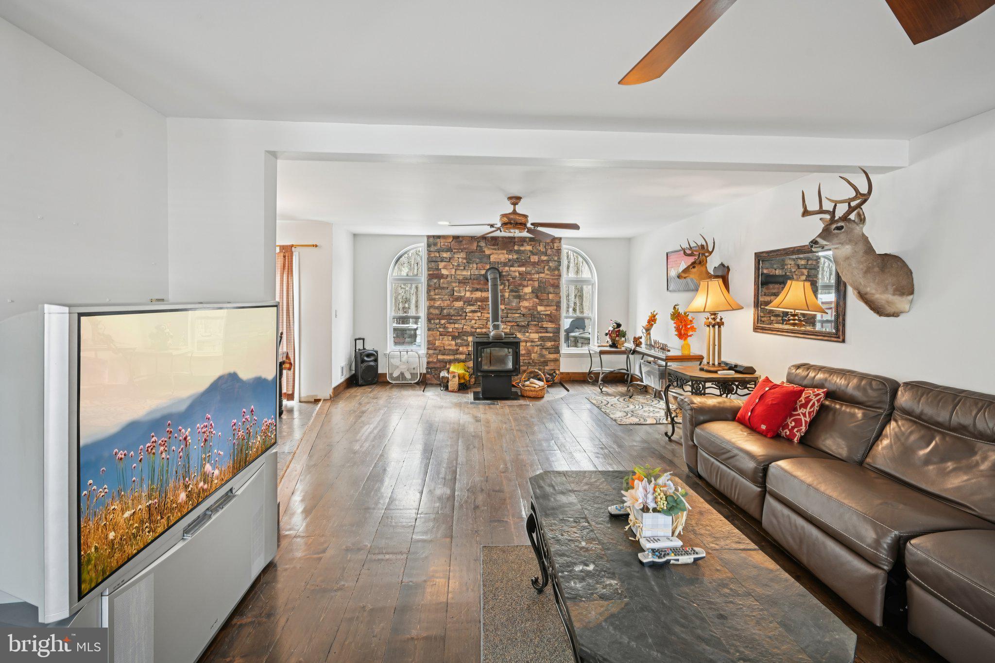 INDIAN MOUNTAIN LAKE - Residential