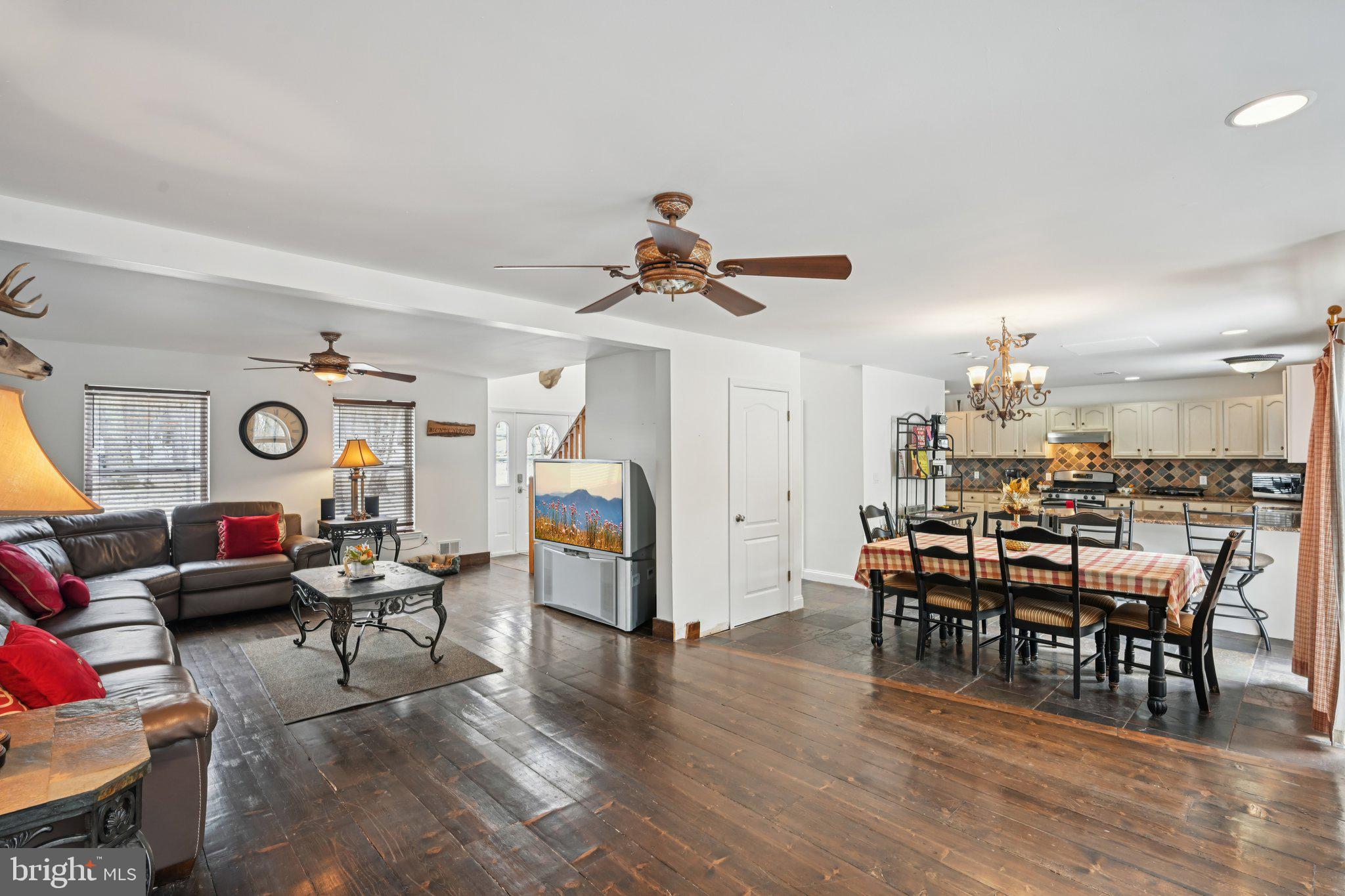 INDIAN MOUNTAIN LAKE - Residential