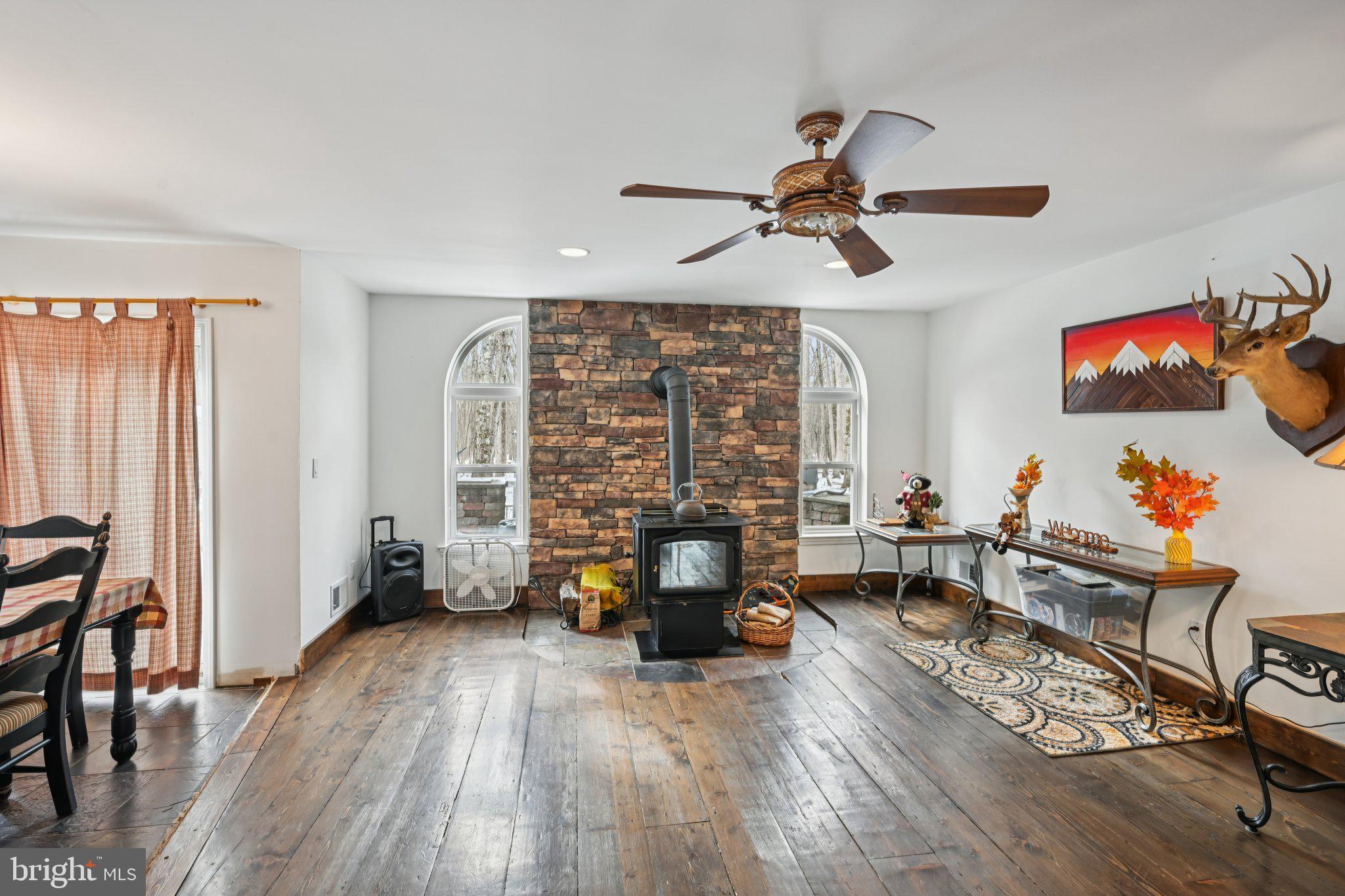 INDIAN MOUNTAIN LAKE - Residential