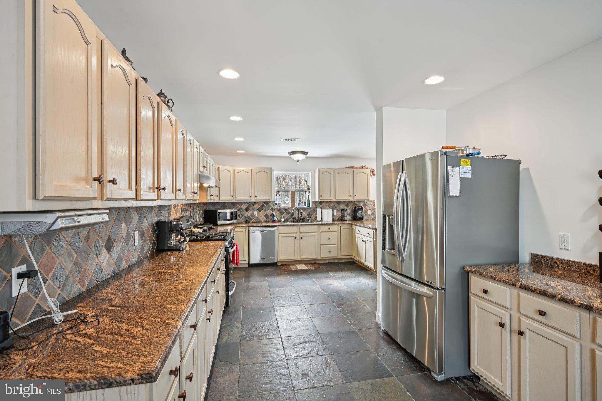 INDIAN MOUNTAIN LAKE - Residential