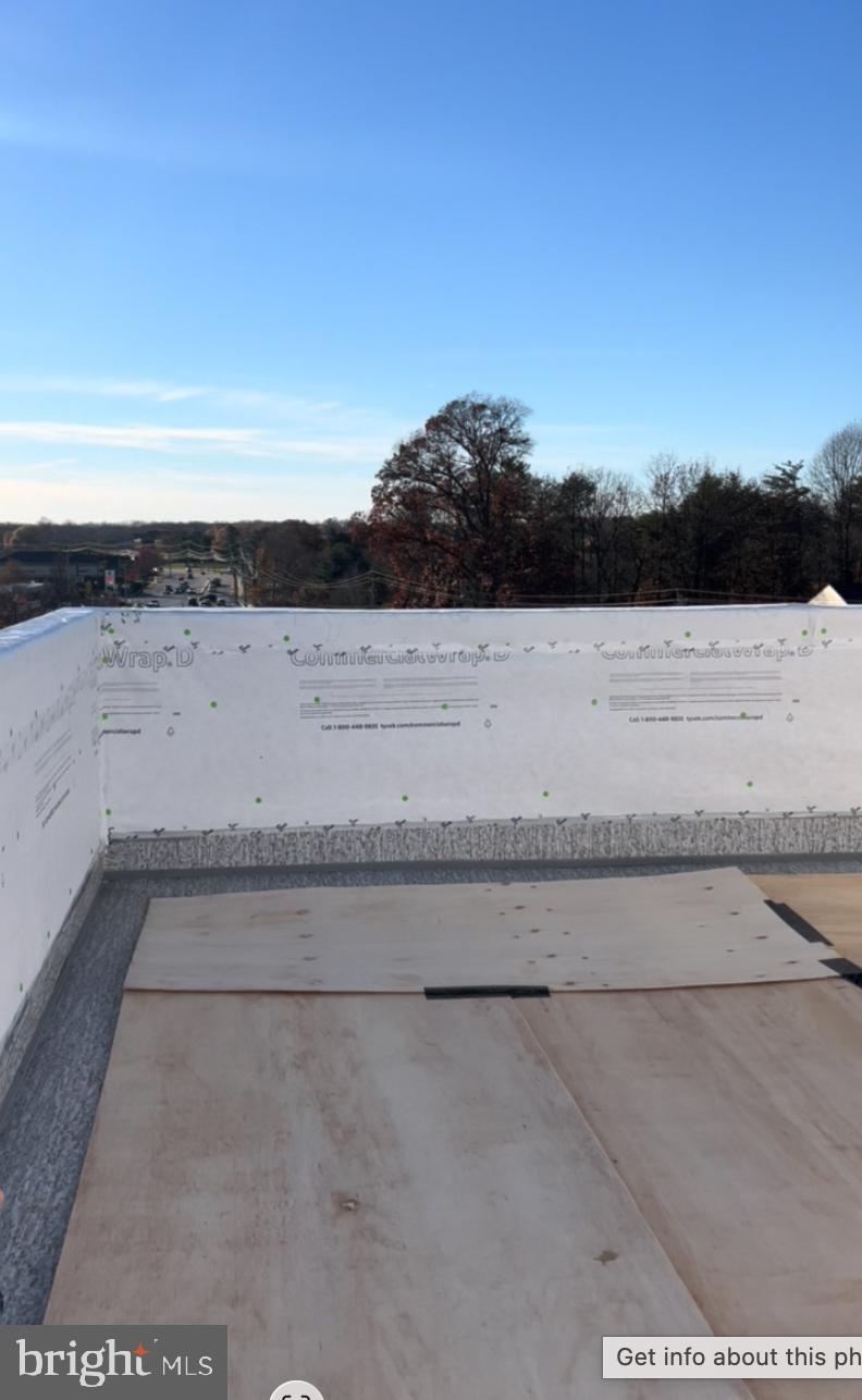 TOWNE ROW - Residential