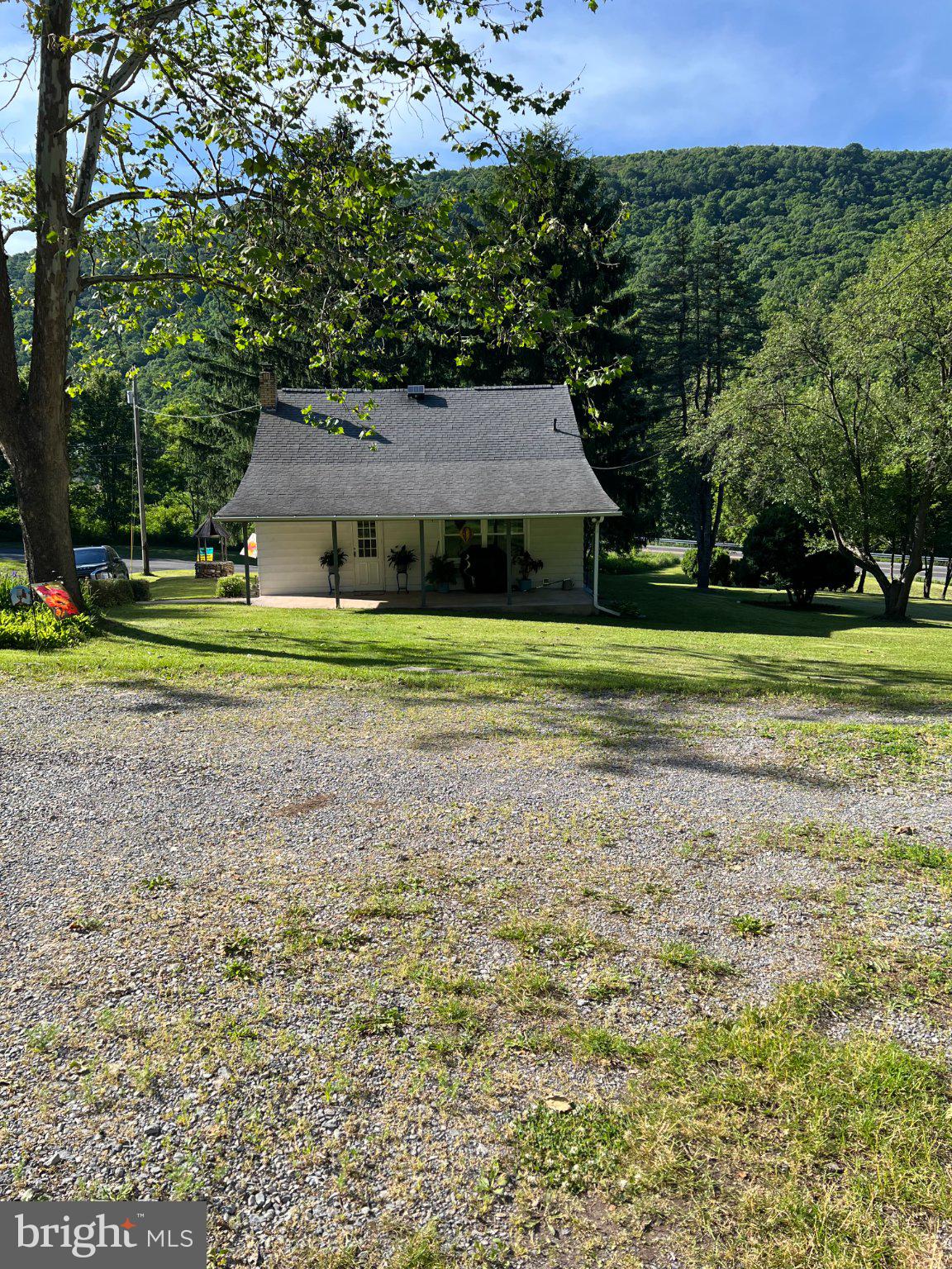 11402 RED HILL ROAD SW