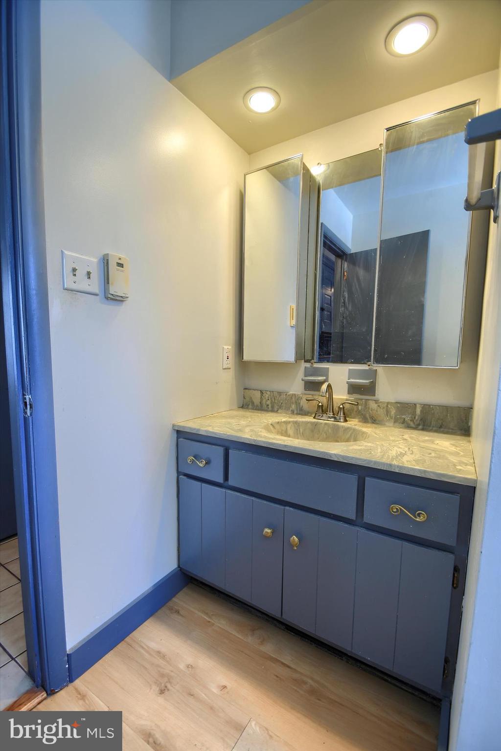 GARDEN GROVE ESTATES - Residential