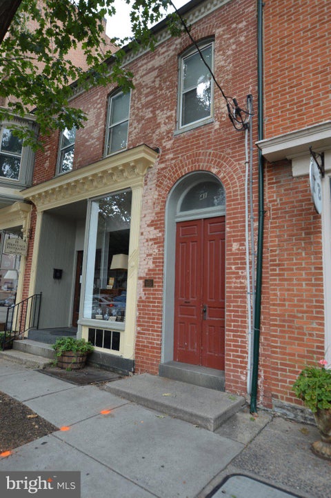Condo For Rent - 41 E Patrick Street #2<br/> Frederick County, FREDERICK, MD 21701