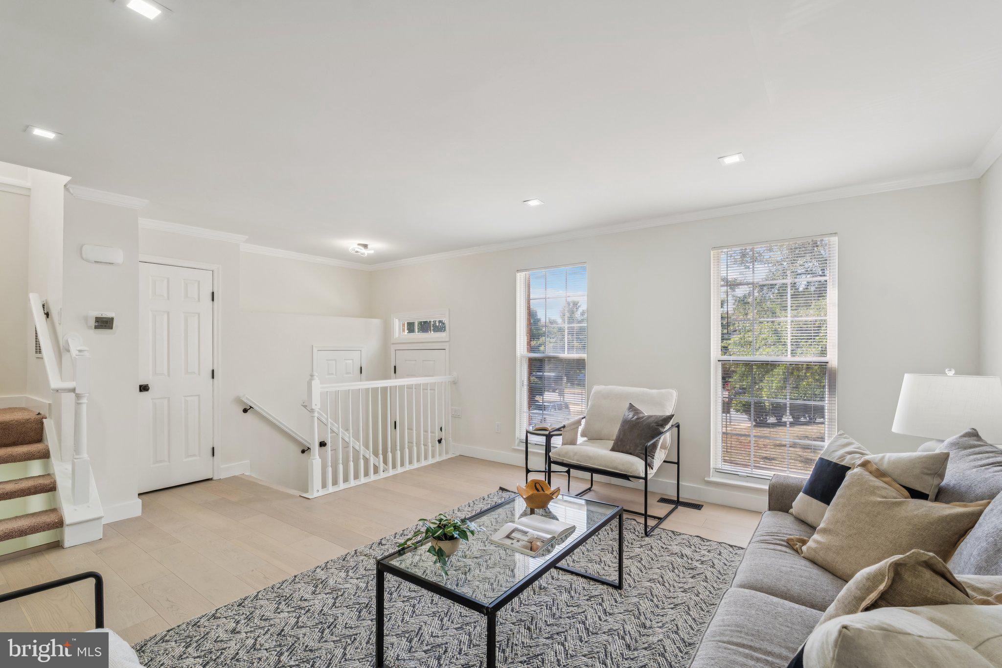 43501 POSTRAIL SQUARE