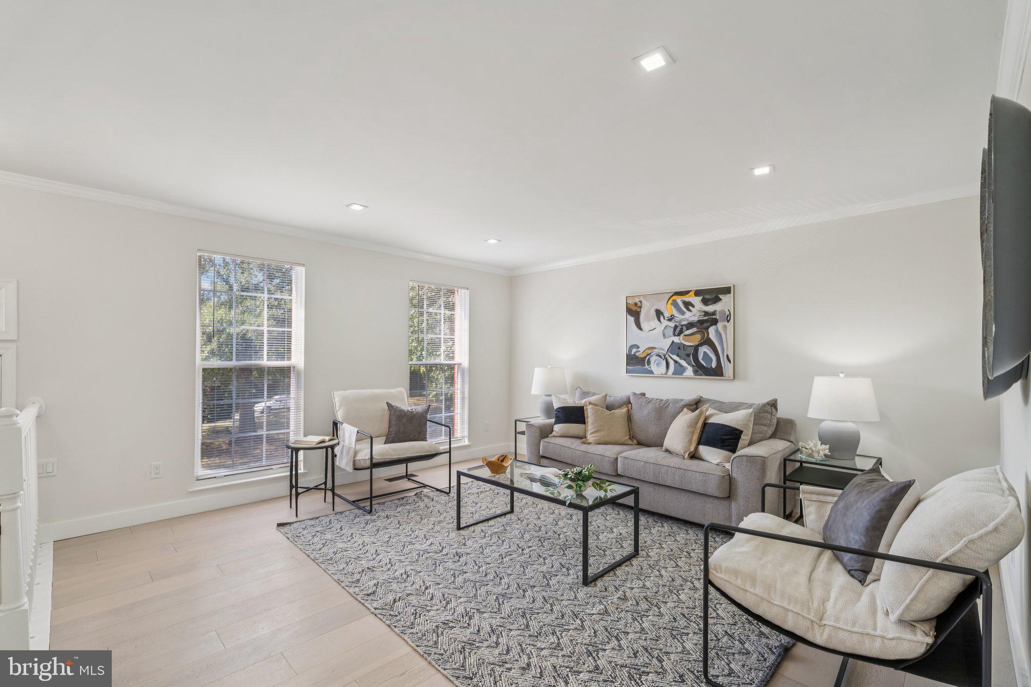 43501 POSTRAIL SQUARE