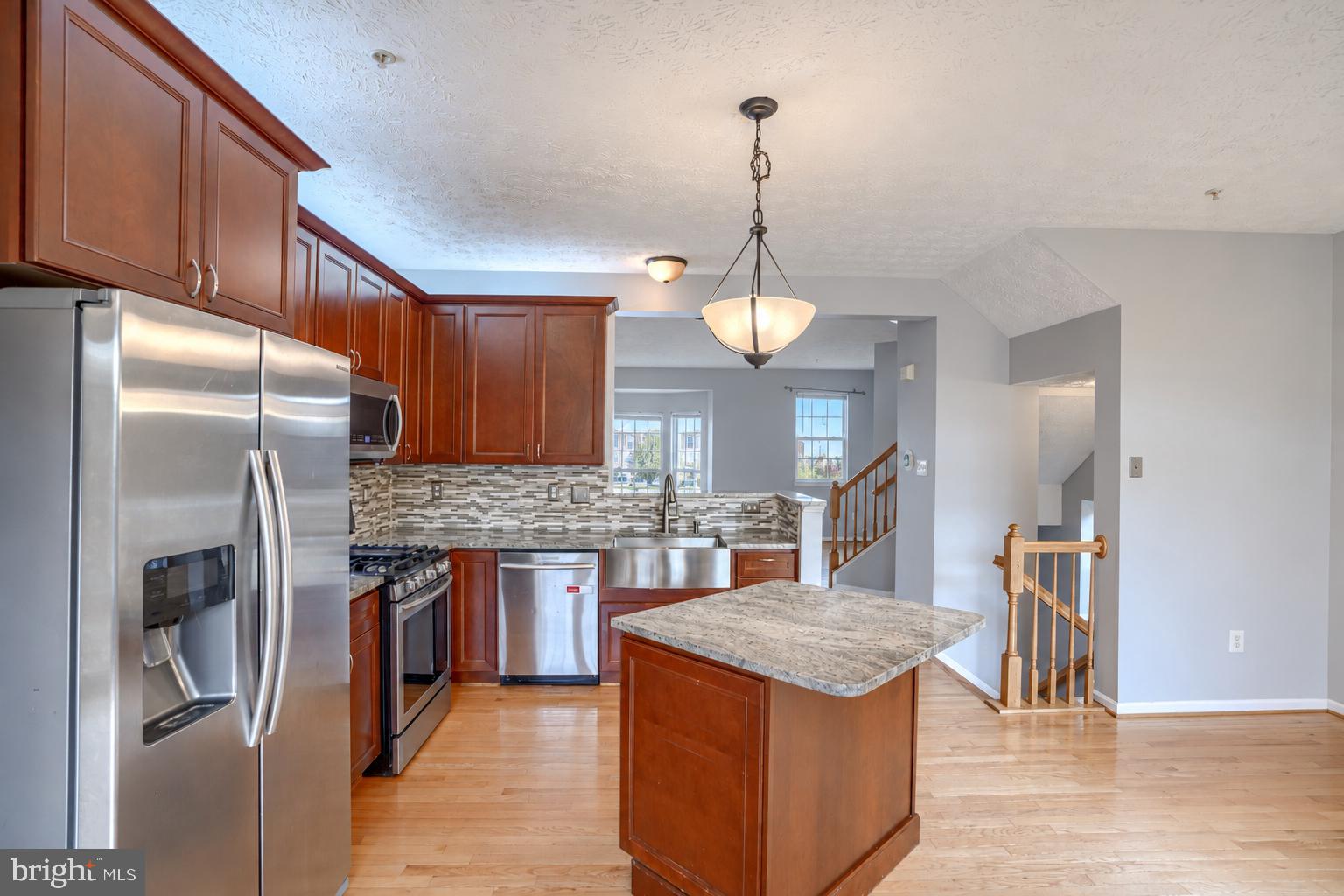 9737 MORNINGVIEW CIRCLE 9737