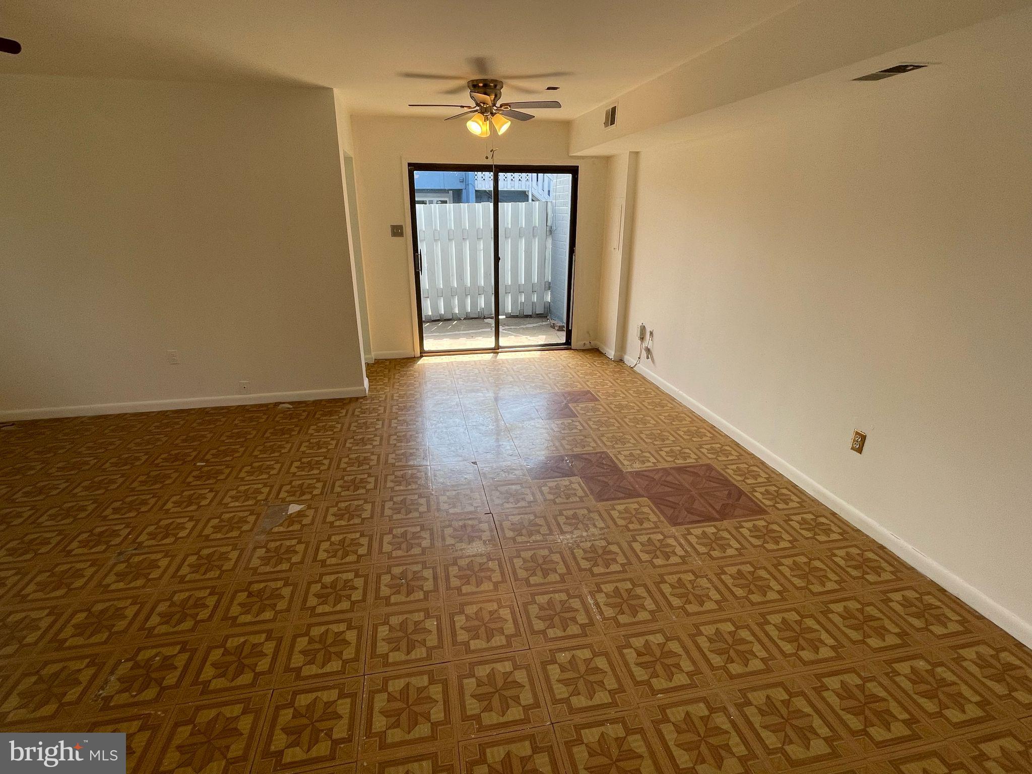 PINEWOOD PARK - Residential