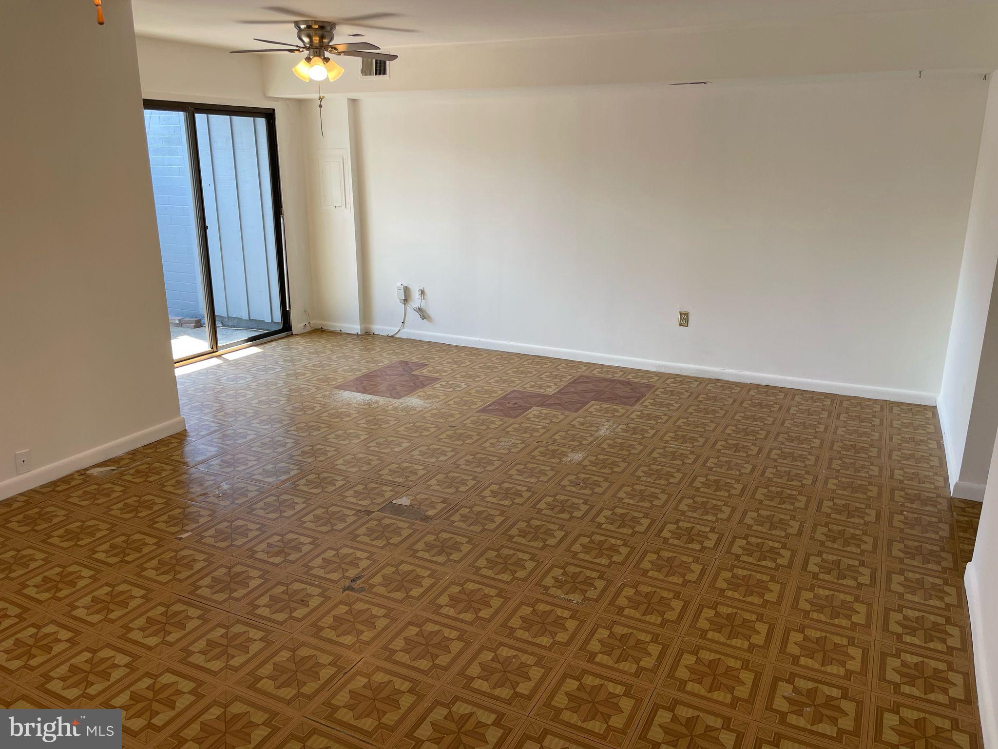 PINEWOOD PARK - Residential