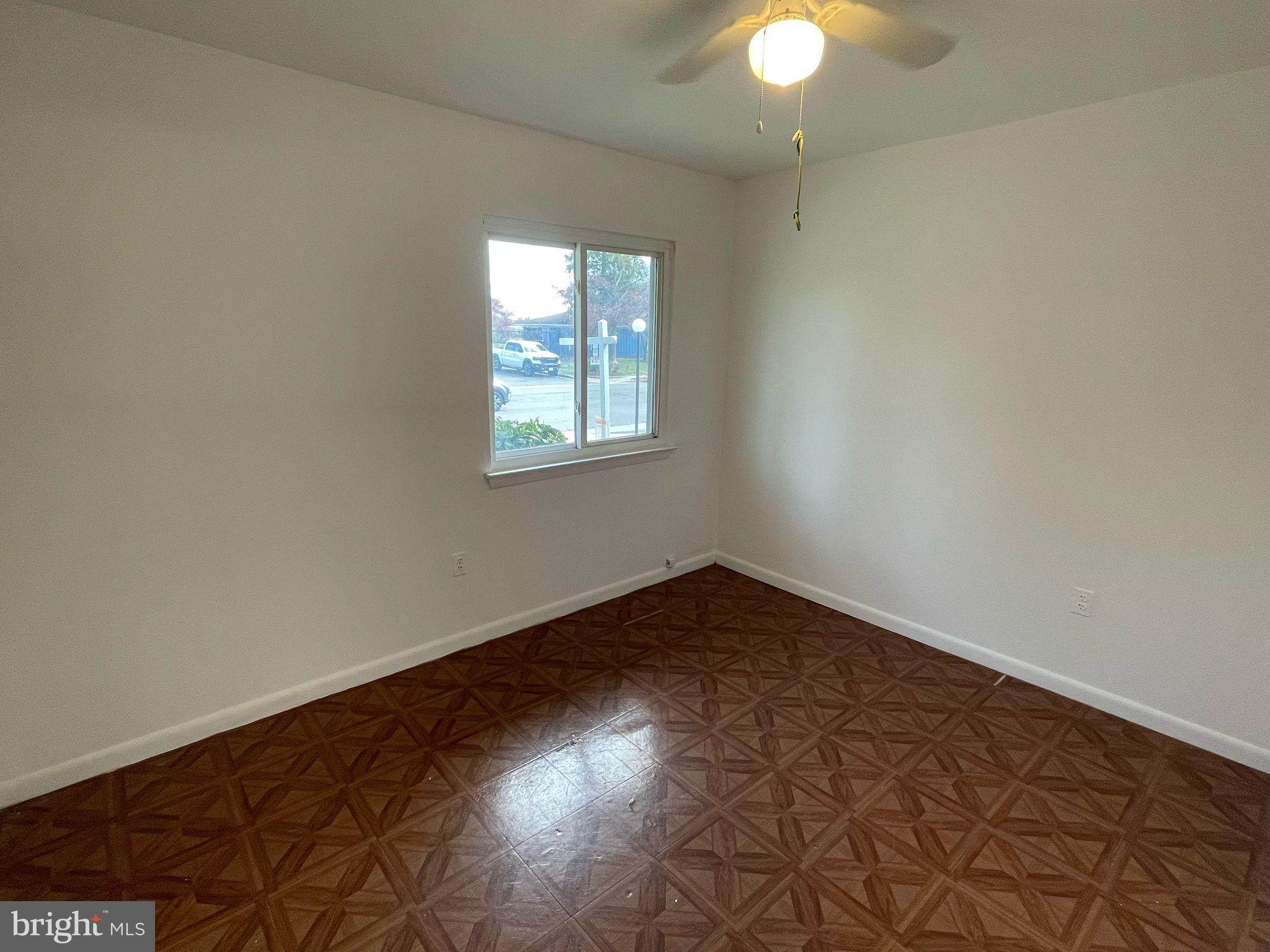 PINEWOOD PARK - Residential