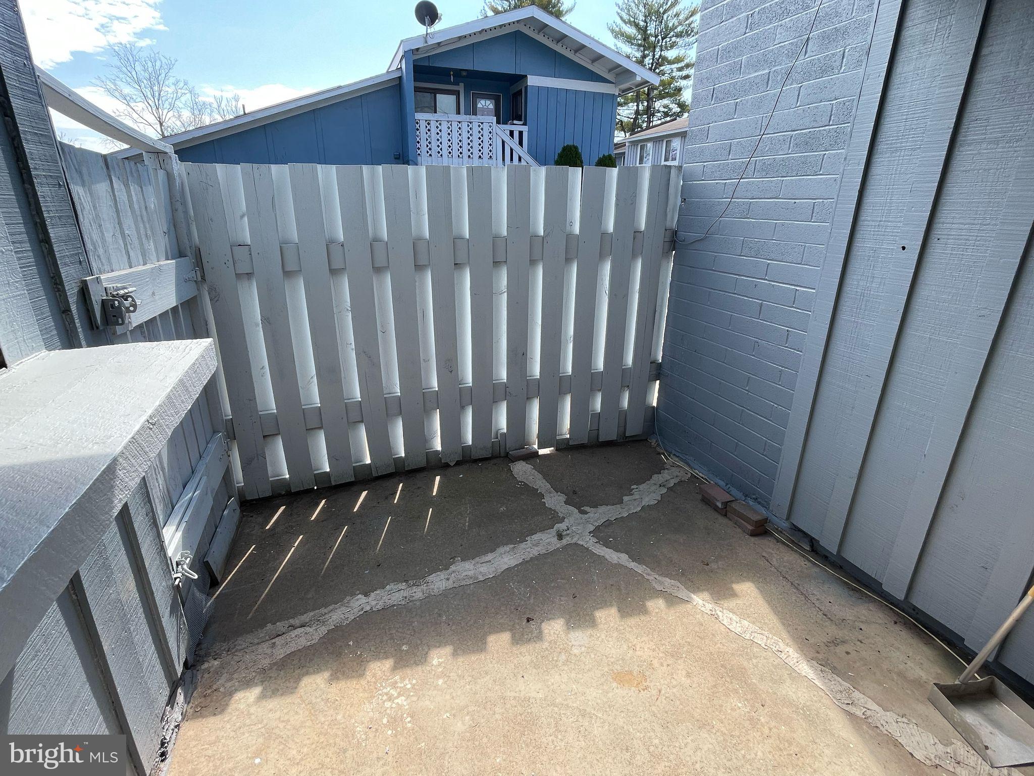 PINEWOOD PARK - Residential