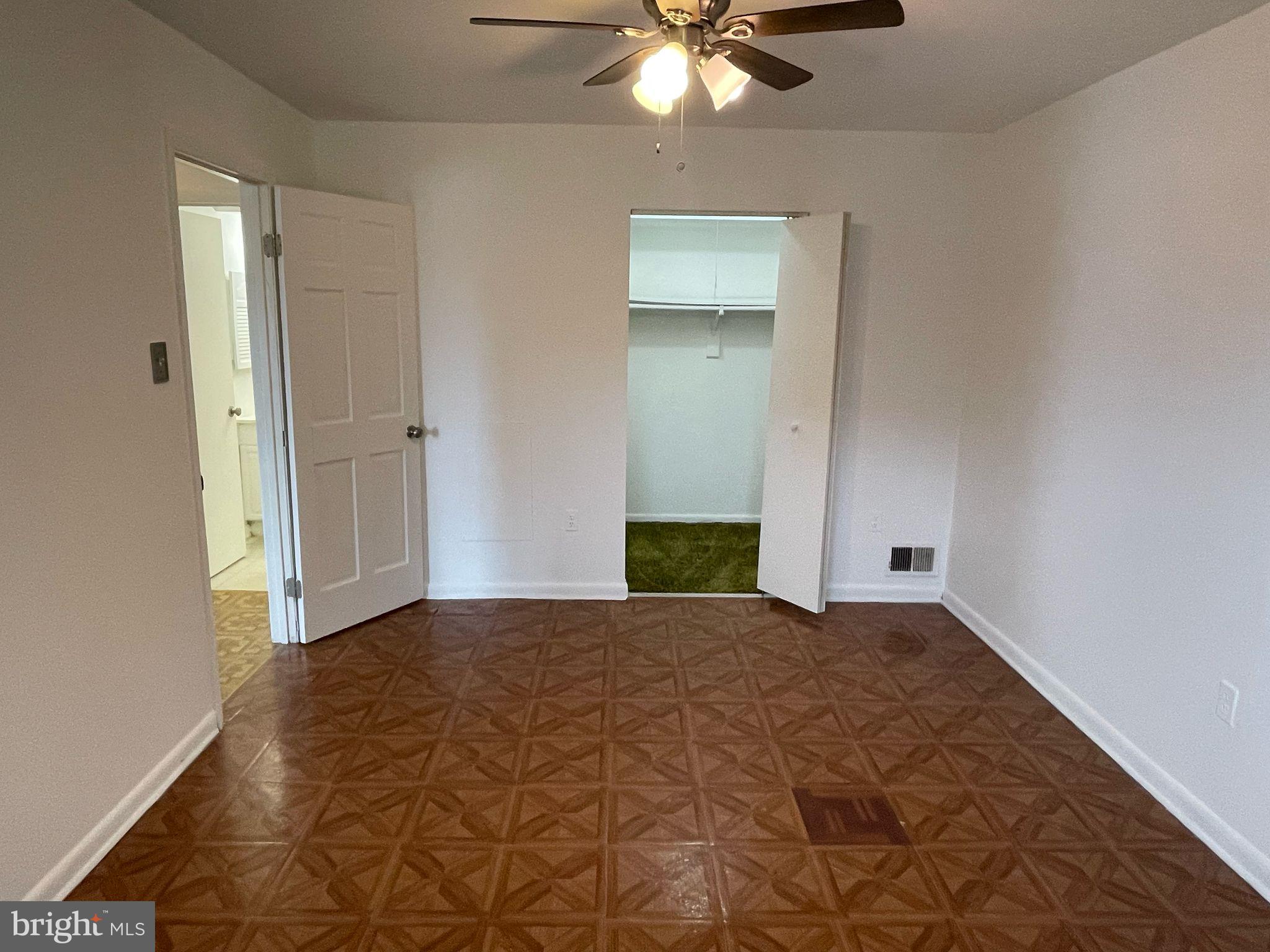 PINEWOOD PARK - Residential