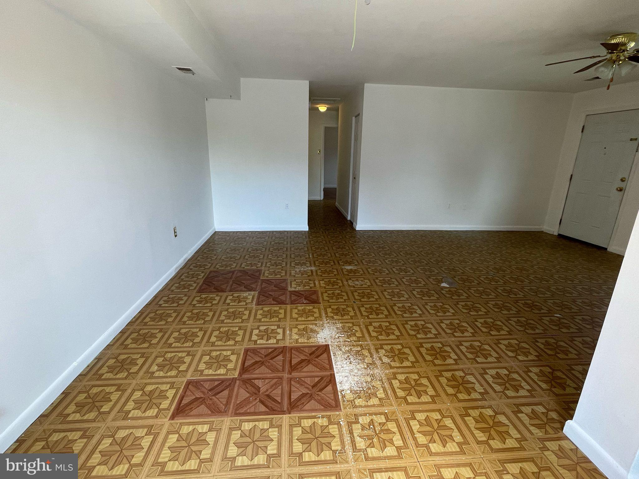 PINEWOOD PARK - Residential