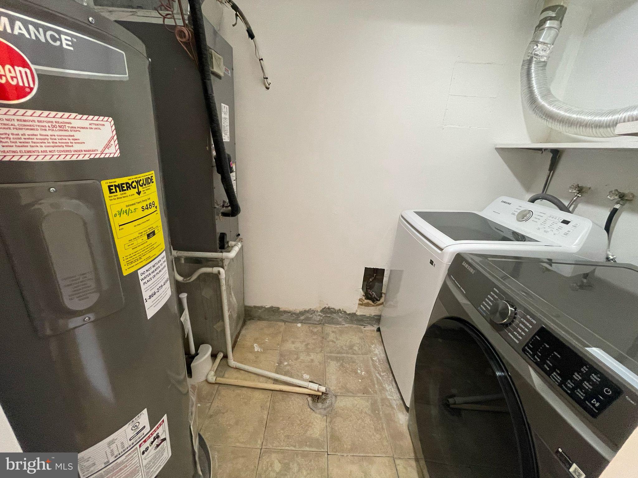 PINEWOOD PARK - Residential