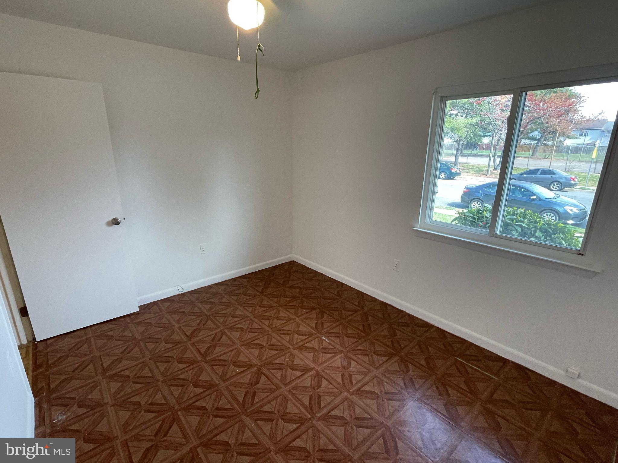 PINEWOOD PARK - Residential