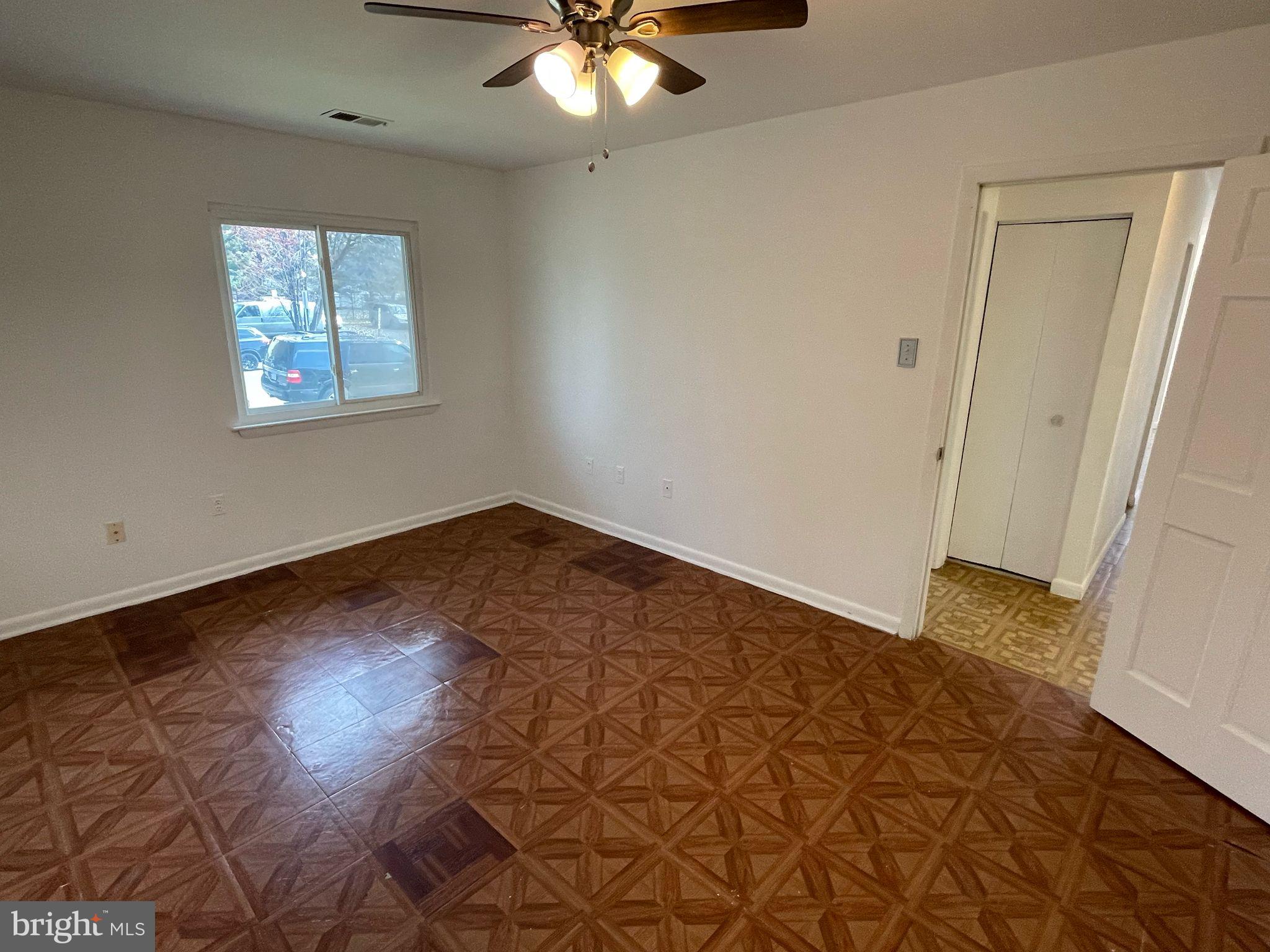 PINEWOOD PARK - Residential