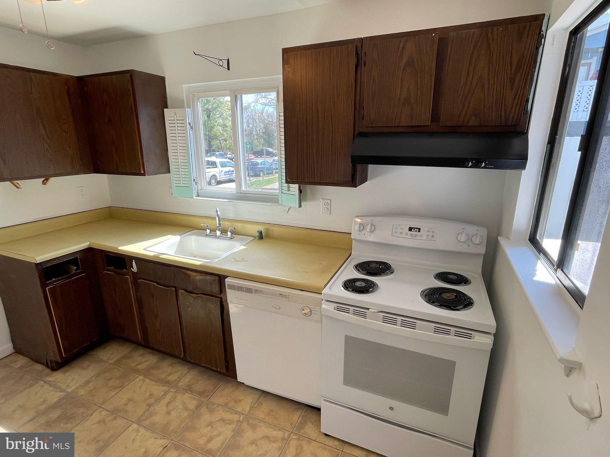 PINEWOOD PARK - Residential