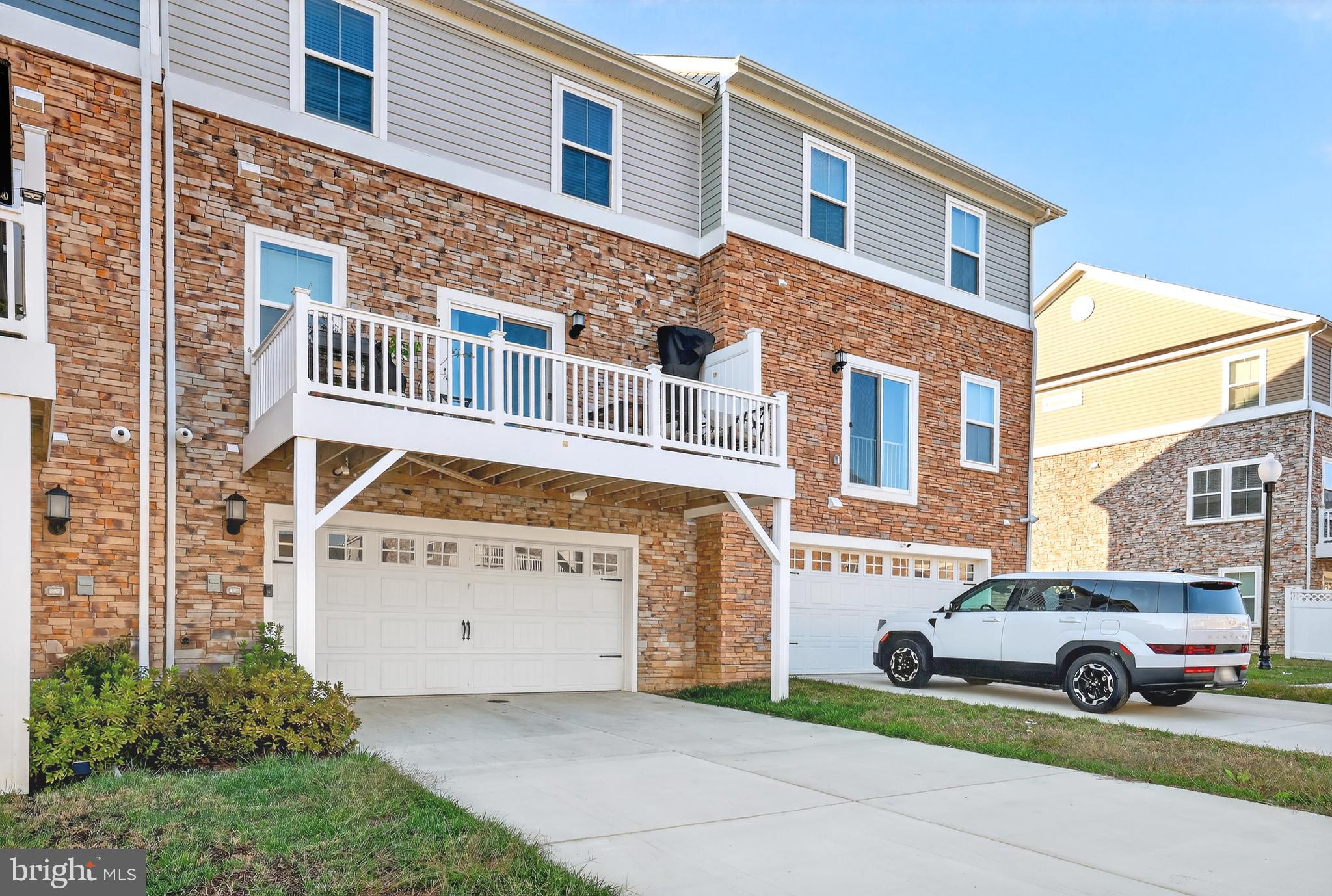 STONEHAVEN - Residential Lease