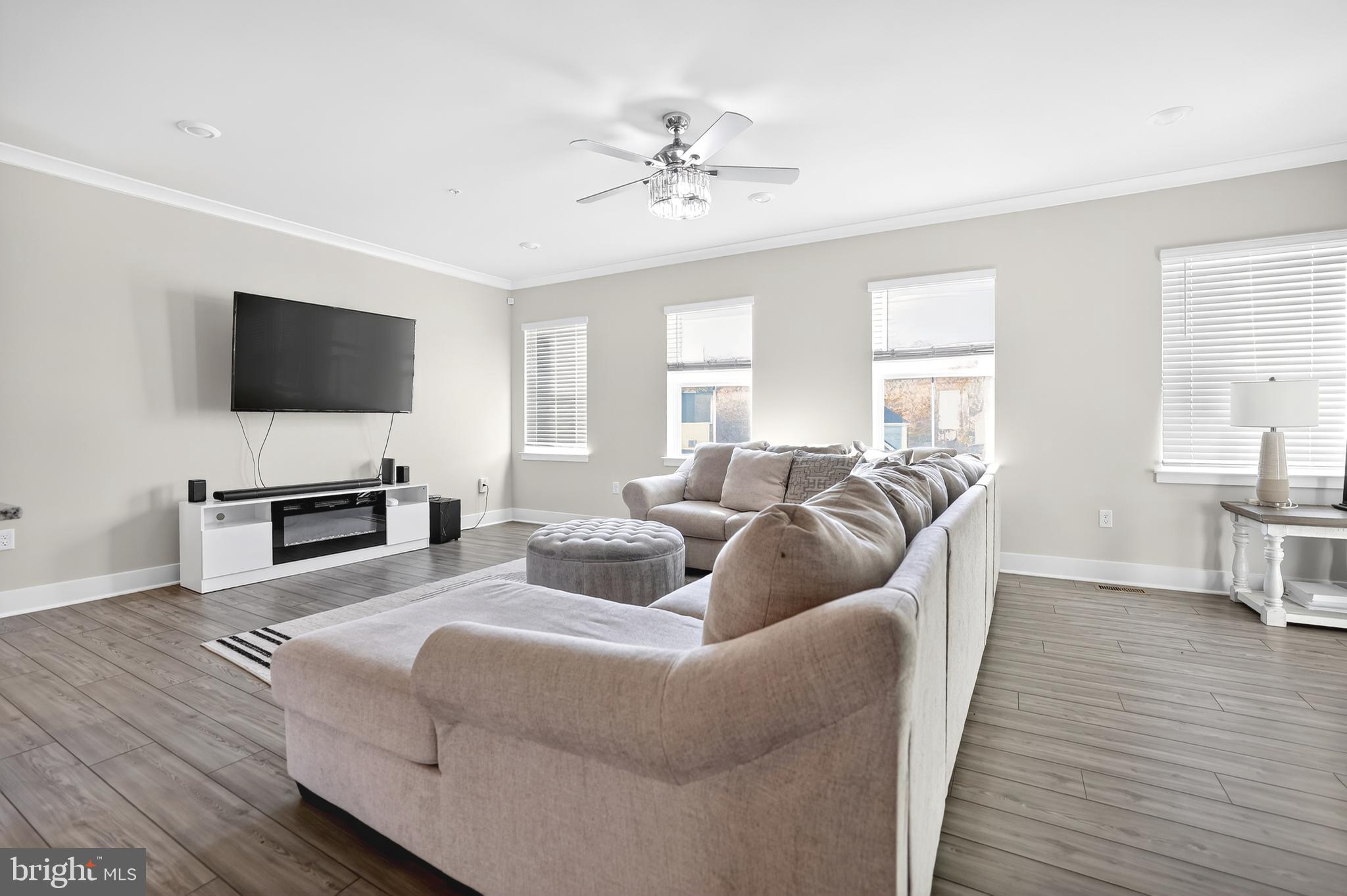 STONEHAVEN - Residential Lease