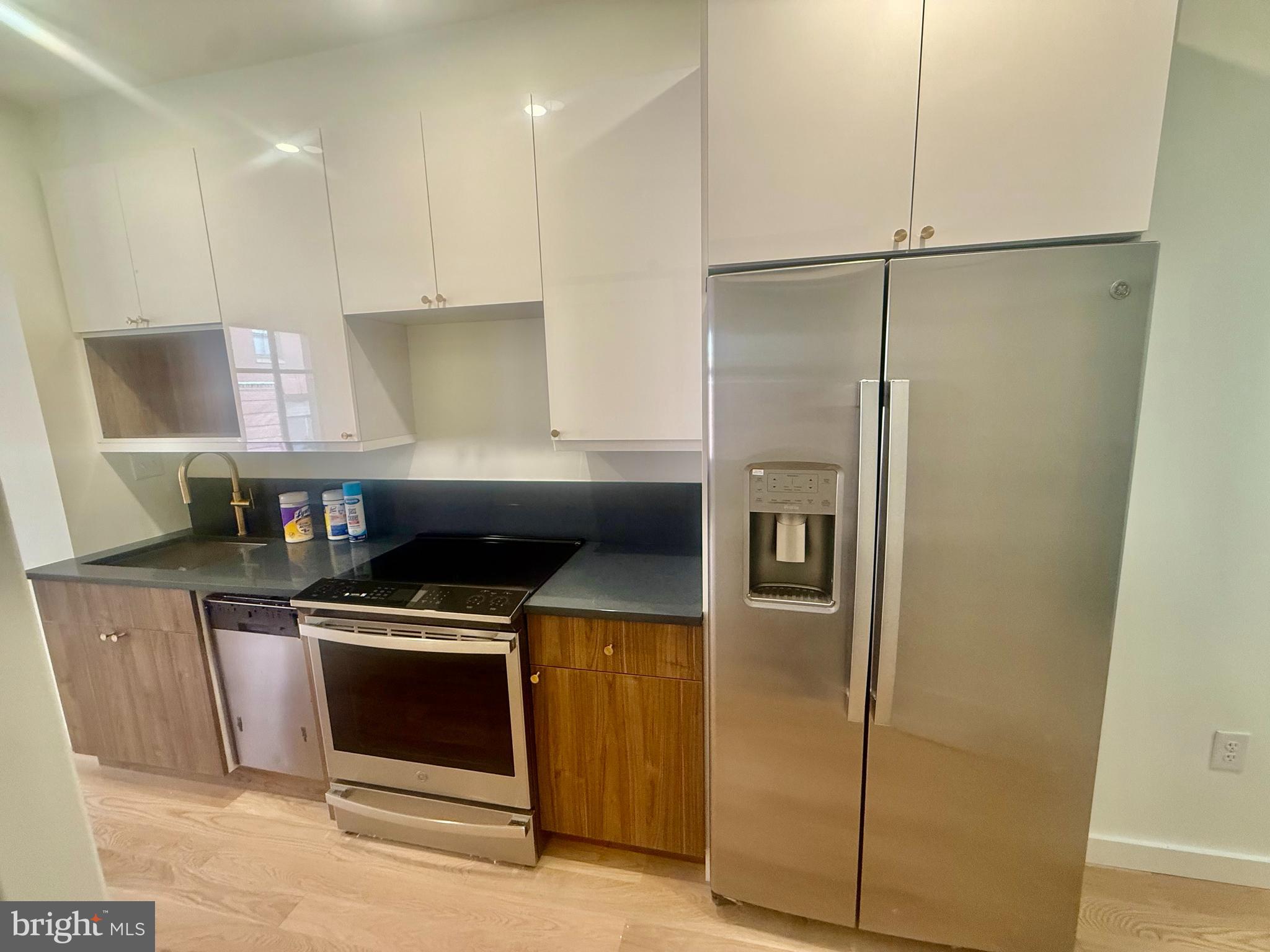 CENTER CITY - Residential Lease