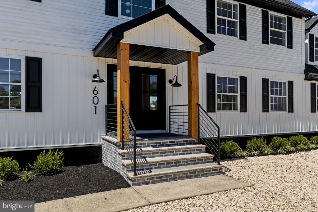 Photo of 601 Winthrop Drive, FORKED RIVER, NJ 08731 (MLS # NJOC2044298)