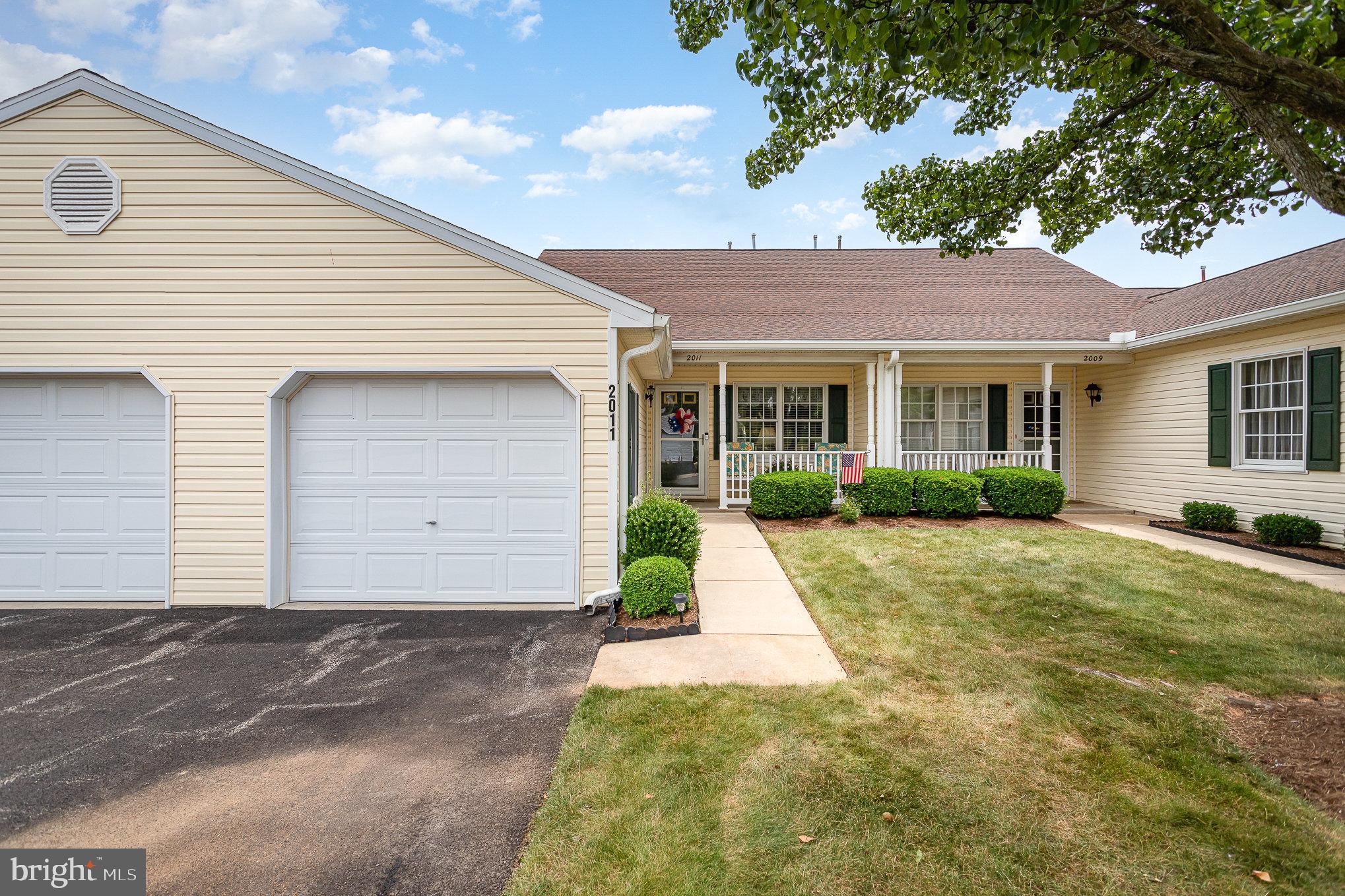 LONGSTOWN VILLAGE - Residential