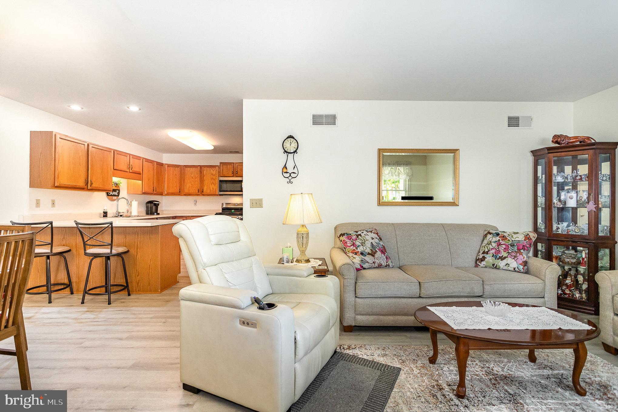 LONGSTOWN VILLAGE - Residential