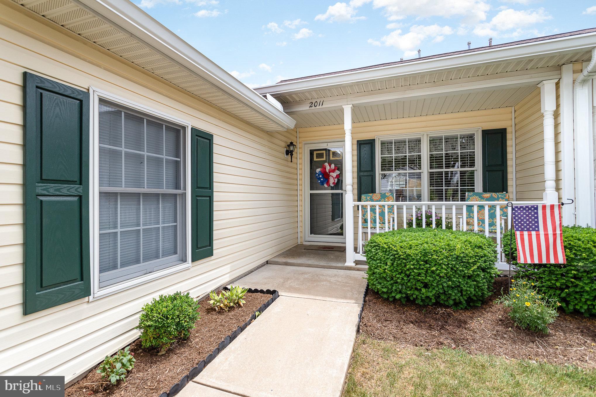 LONGSTOWN VILLAGE - Residential