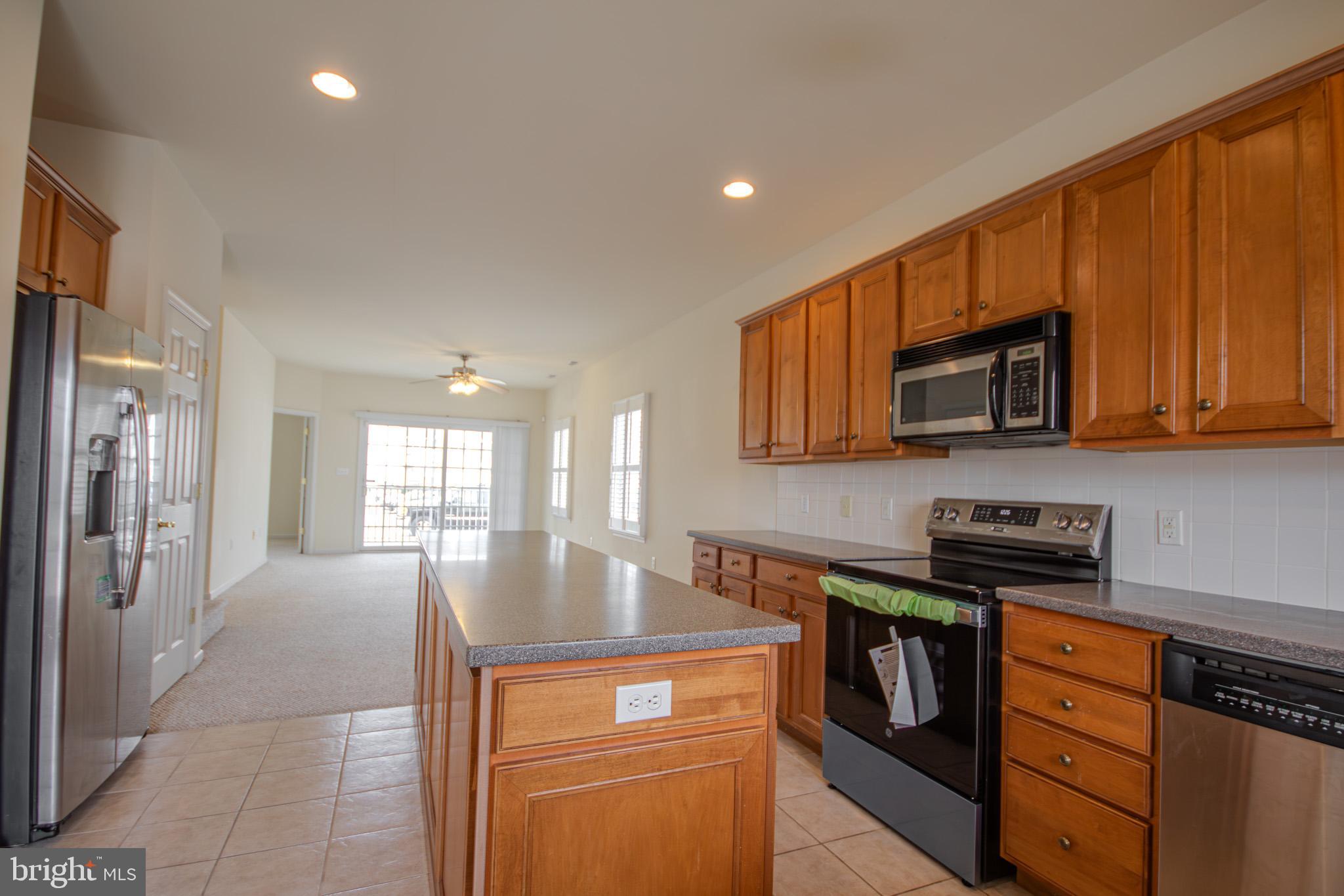 WATERS EDGE - Residential