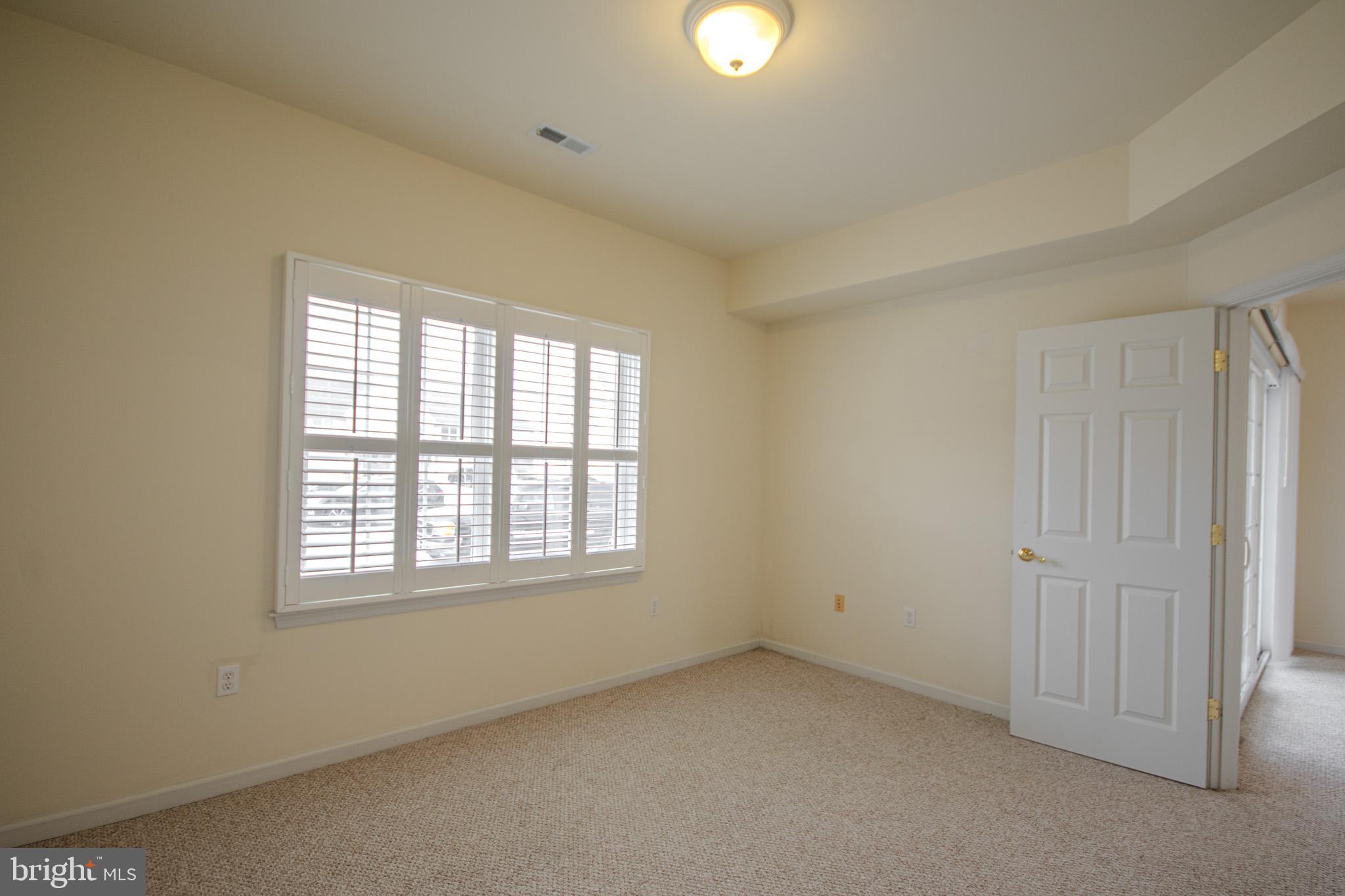 WATERS EDGE - Residential