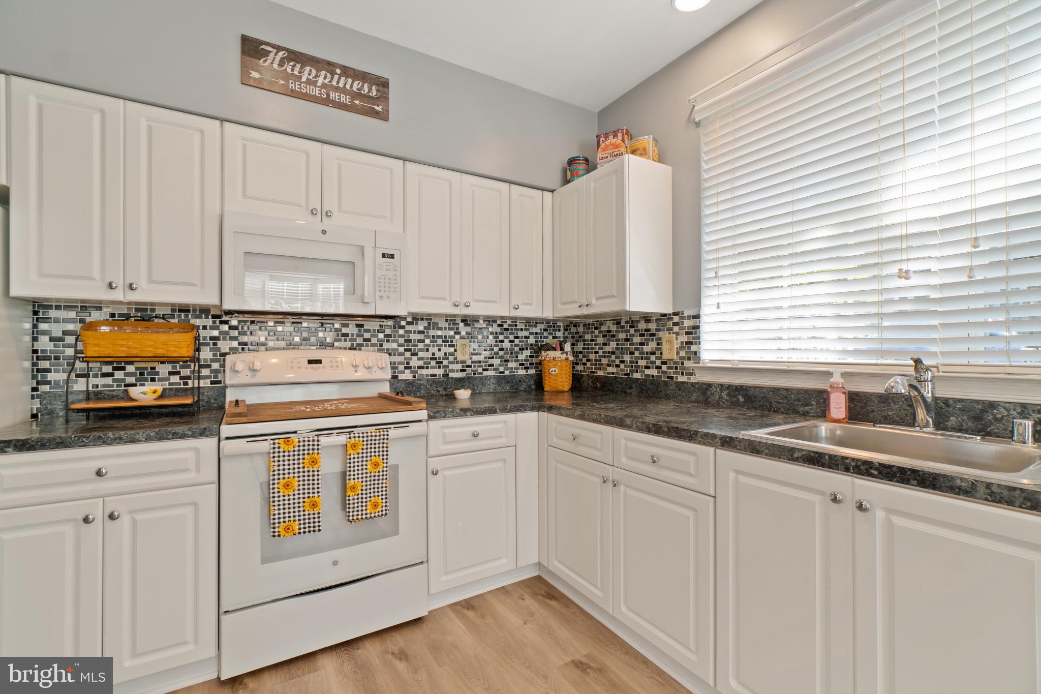 WELLFLEET MEWS - Residential