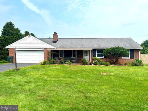 Photo of 1977 Drexel Avenue, LANCASTER, PA 17602 (MLS # PALA2074210)