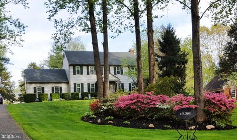 Photo of 7101 Westmoreland Drive, WARRENTON, VA 20187 (MLS # VAFQ2024000)