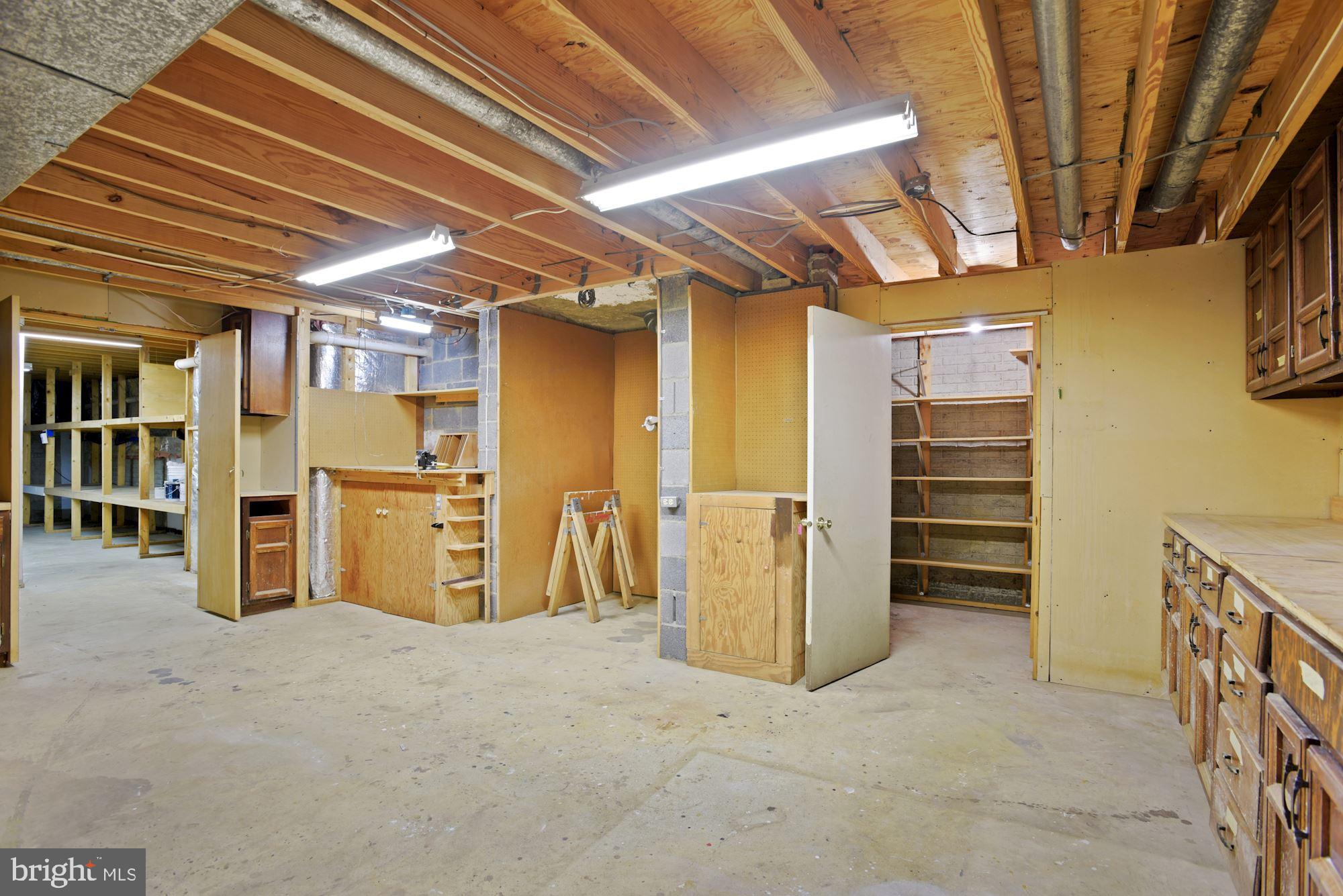 GATE POST ESTATES - Residential