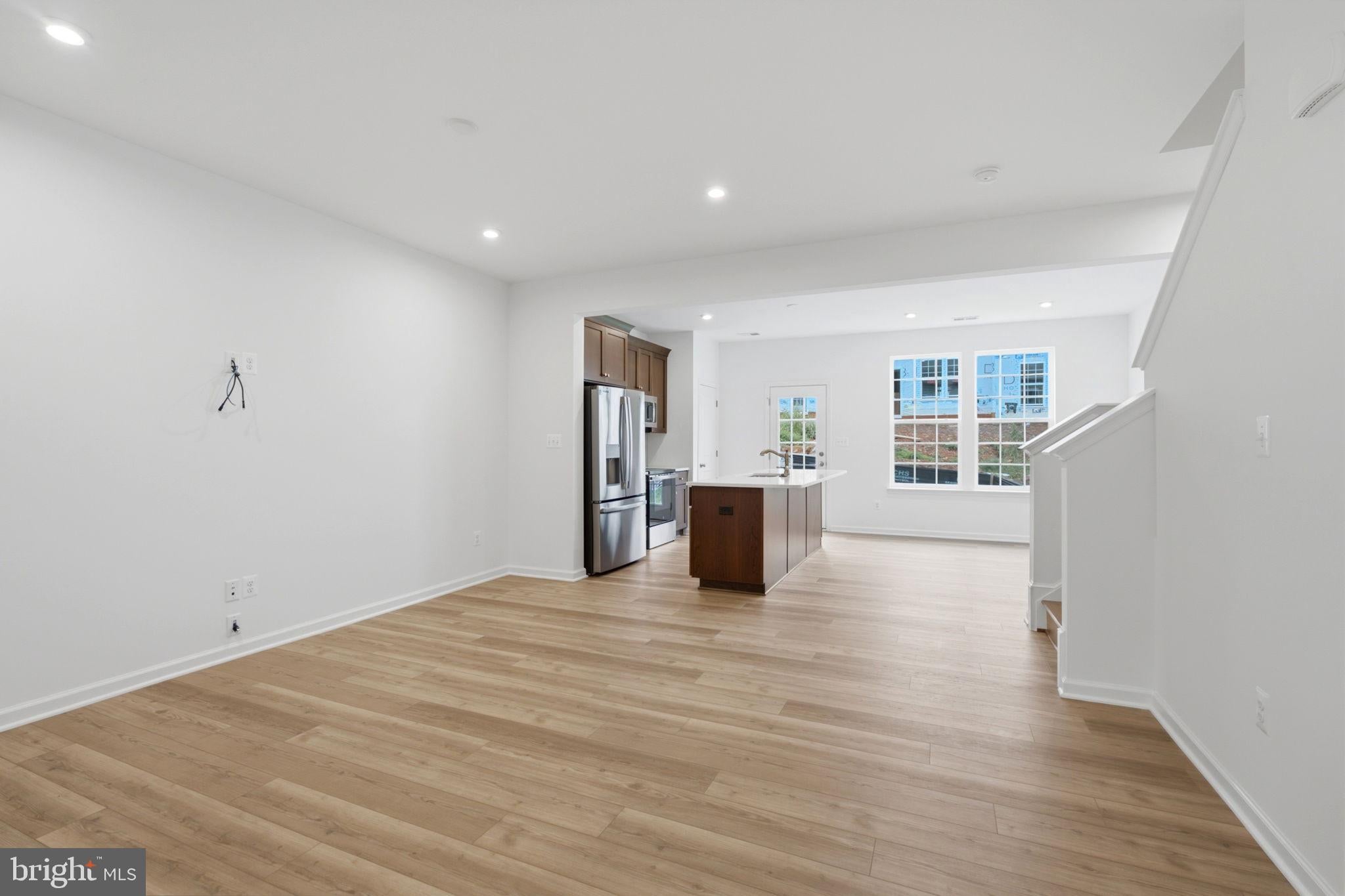 613 SLICK TERRACE