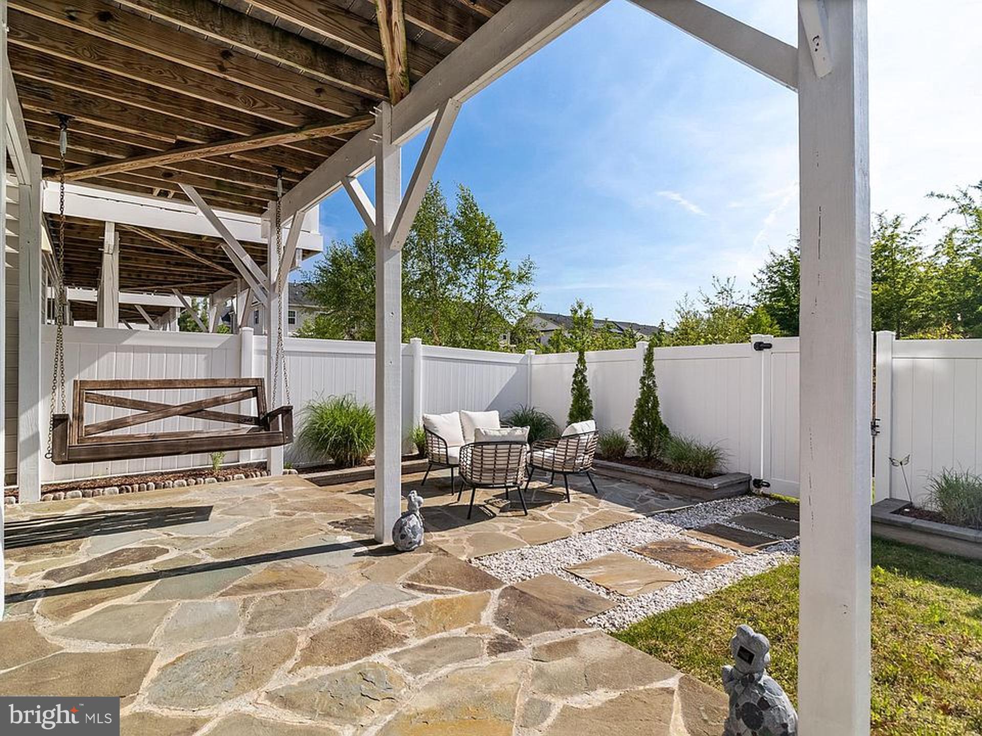 2805 MEDSTEAD LANE