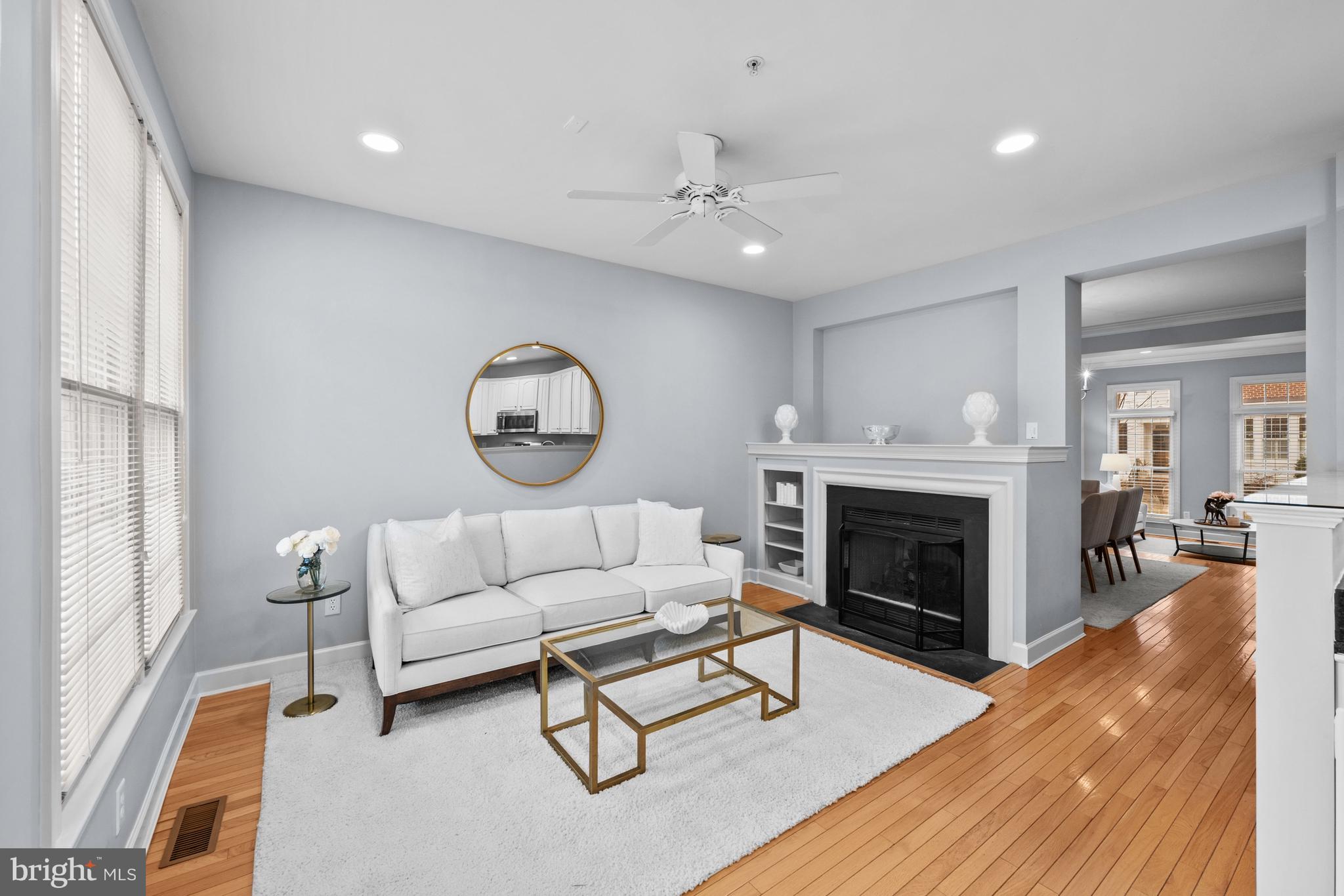 KENTLANDS MIDTOWN - Residential