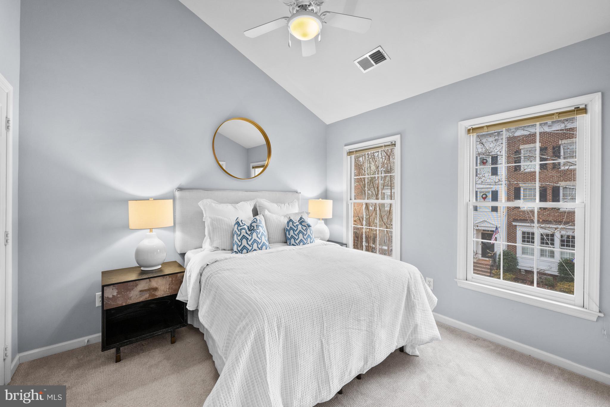 KENTLANDS MIDTOWN - Residential