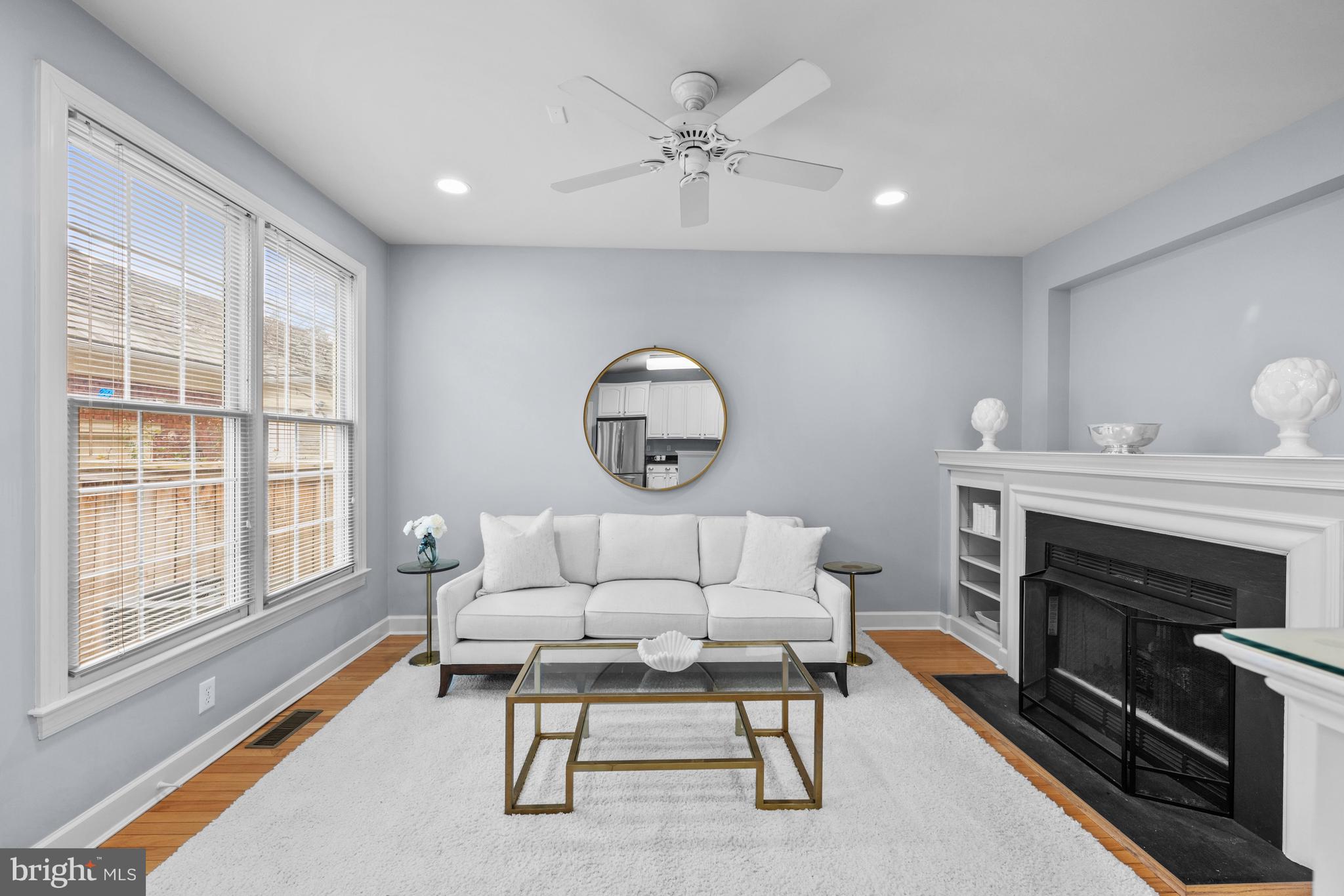 KENTLANDS MIDTOWN - Residential