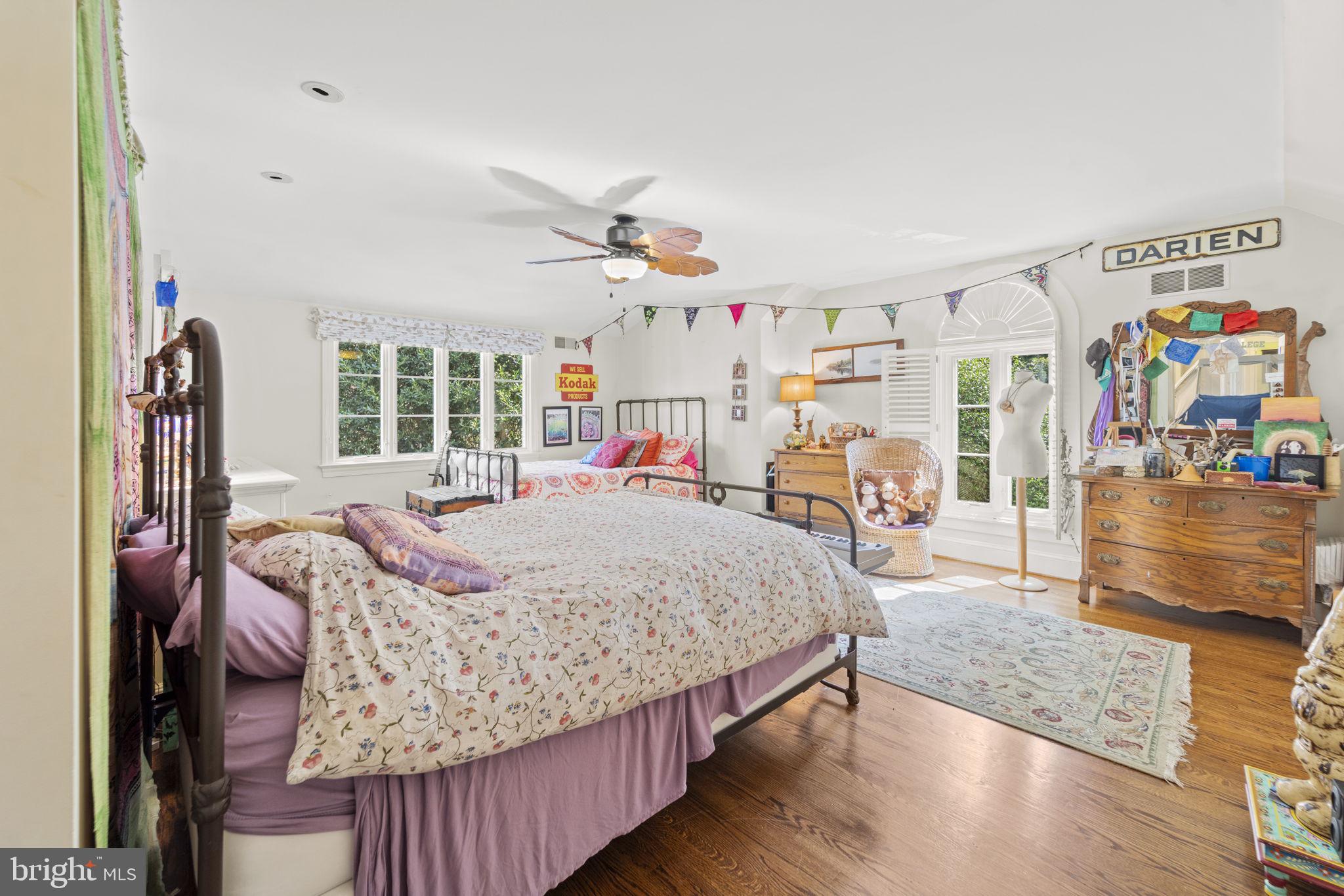 POTOMAC FALLS - Residential