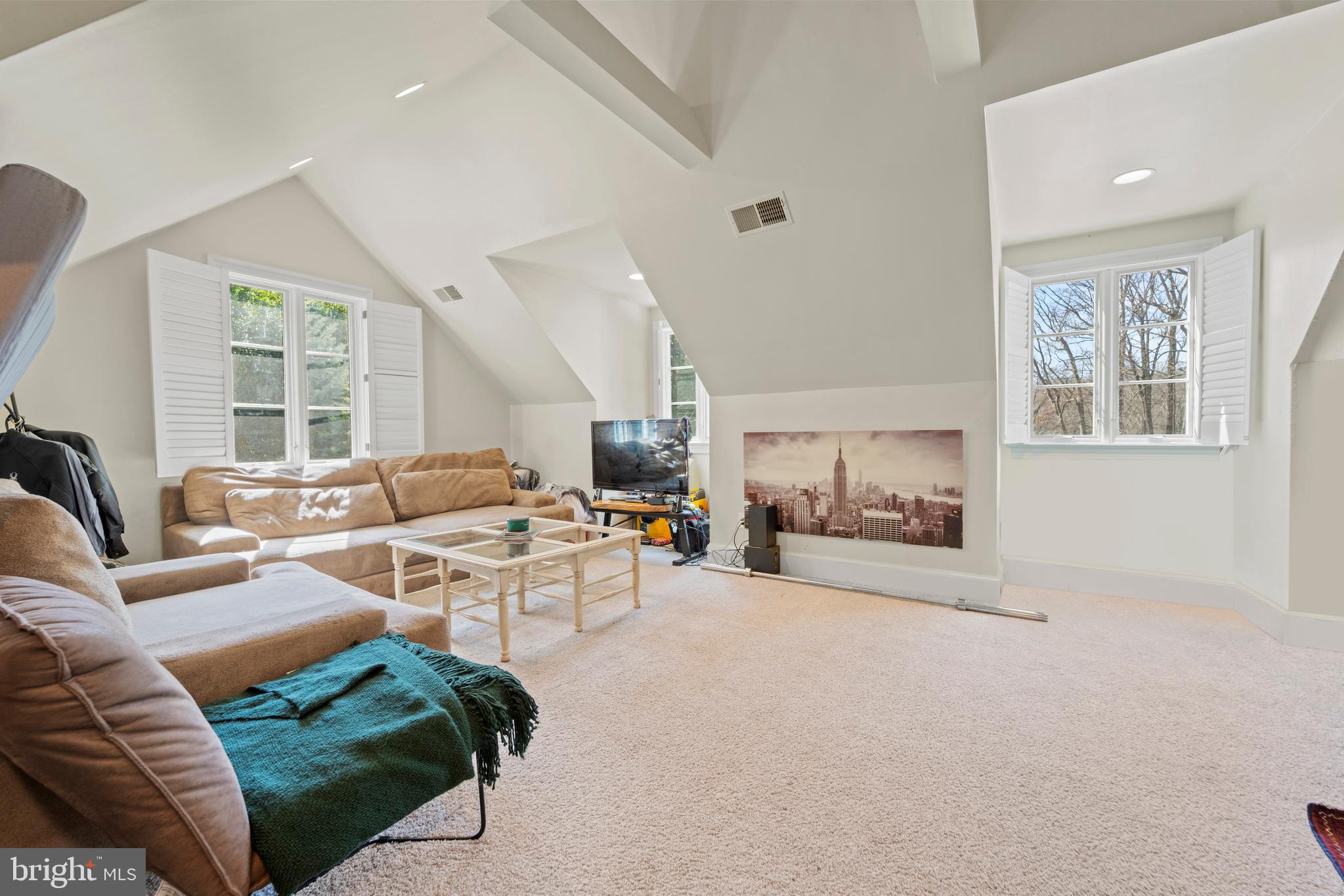 POTOMAC FALLS - Residential