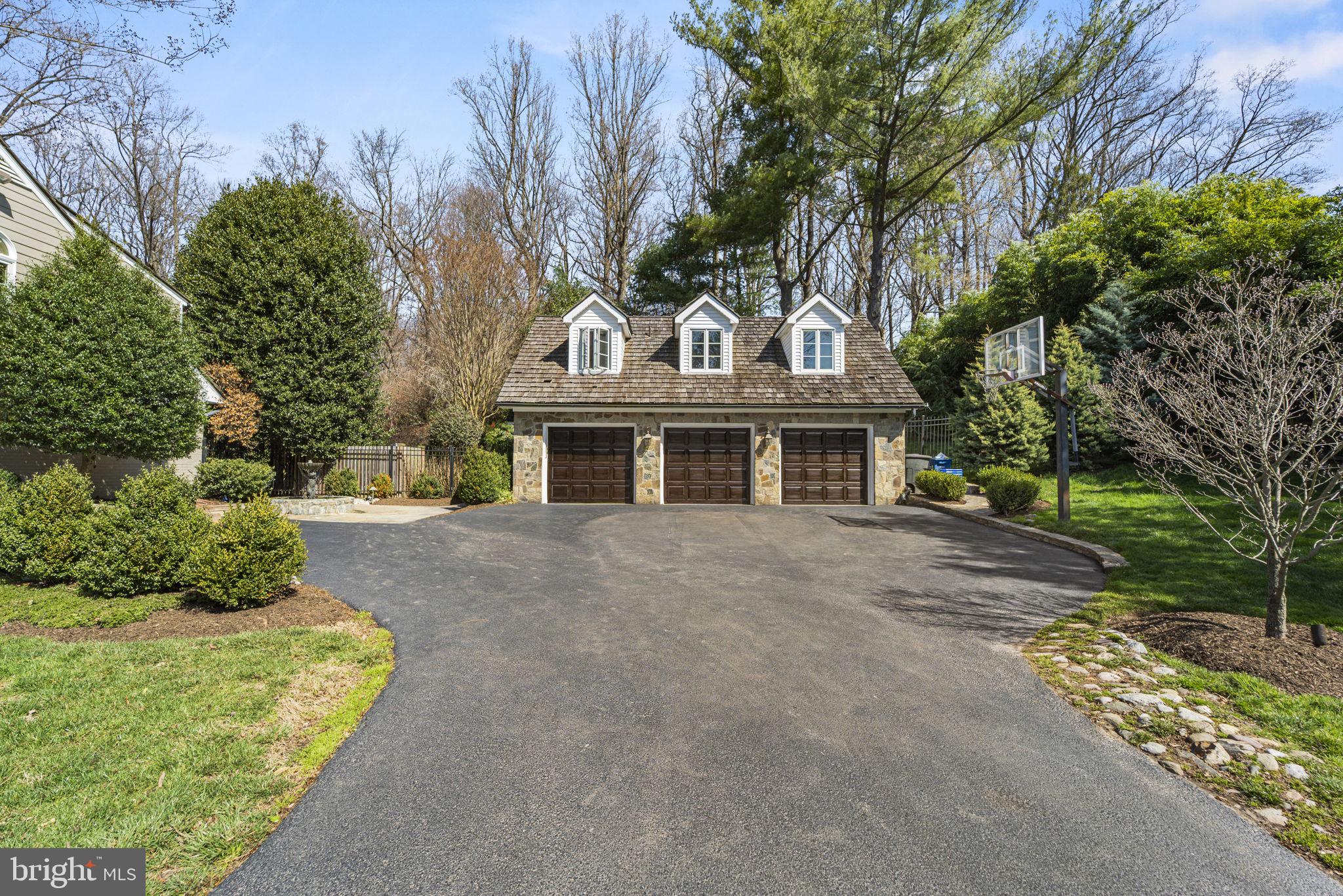 POTOMAC FALLS - Residential