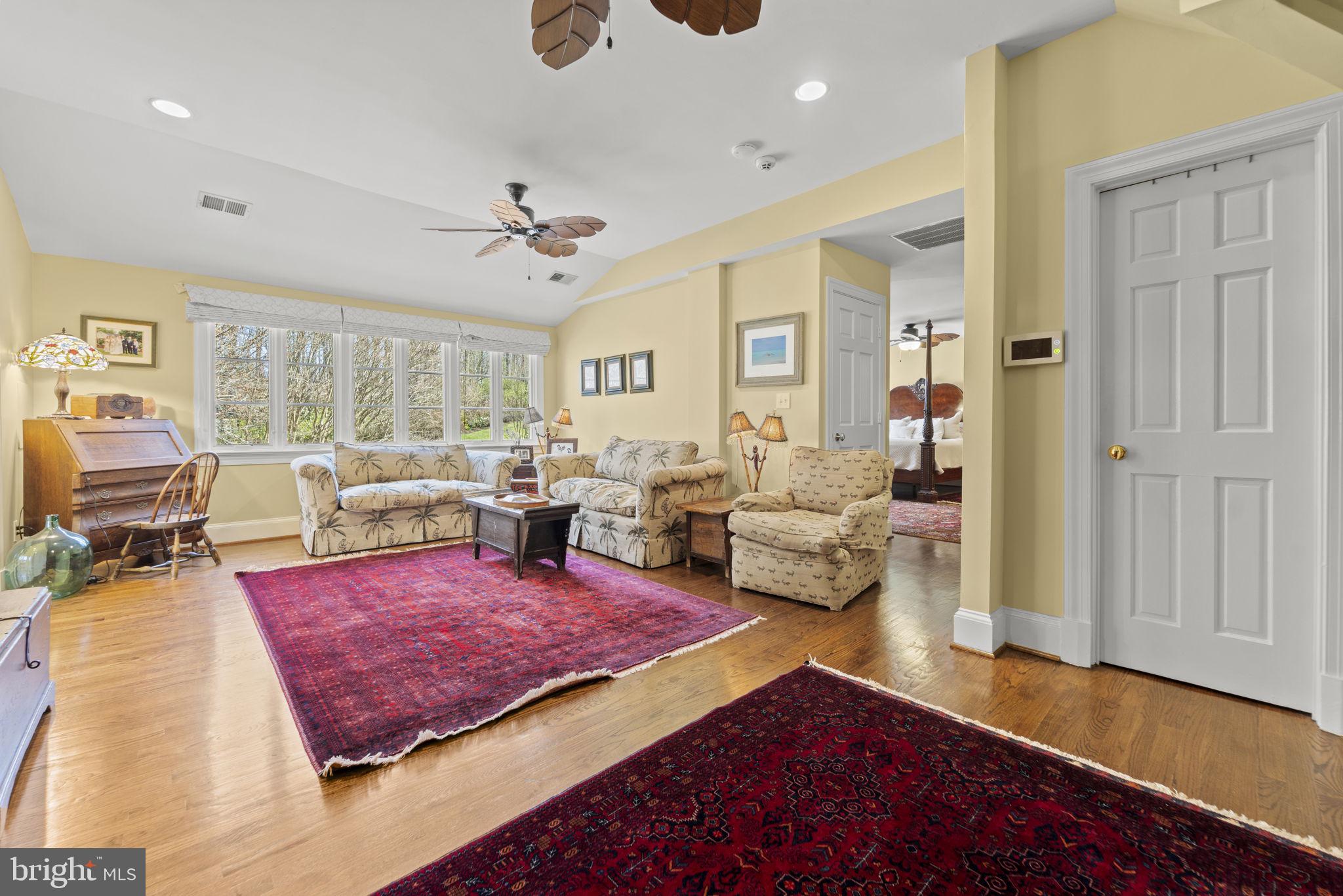 POTOMAC FALLS - Residential