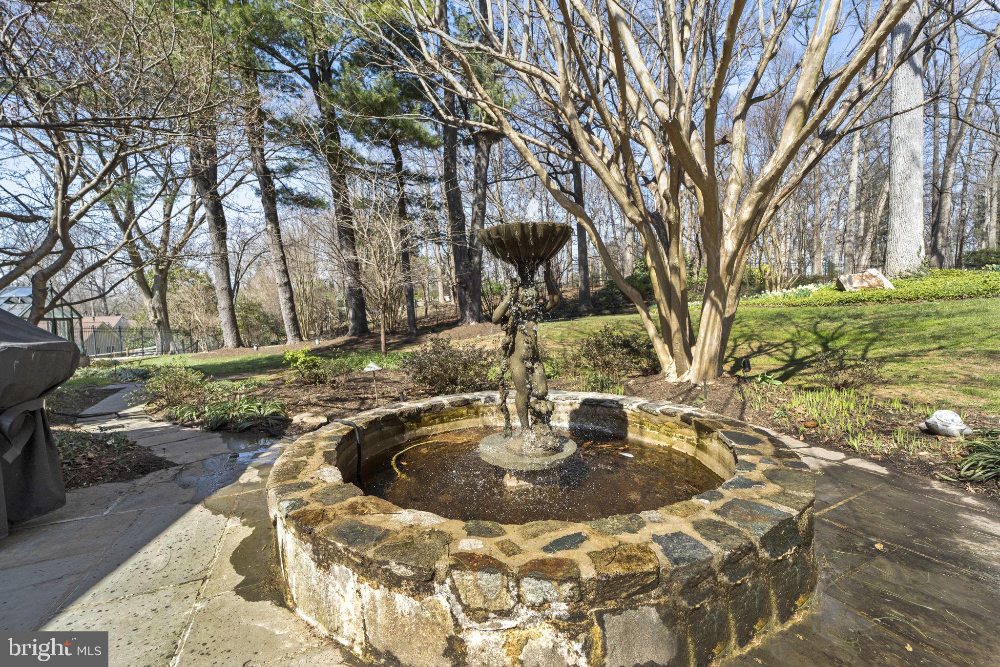 POTOMAC FALLS - Residential